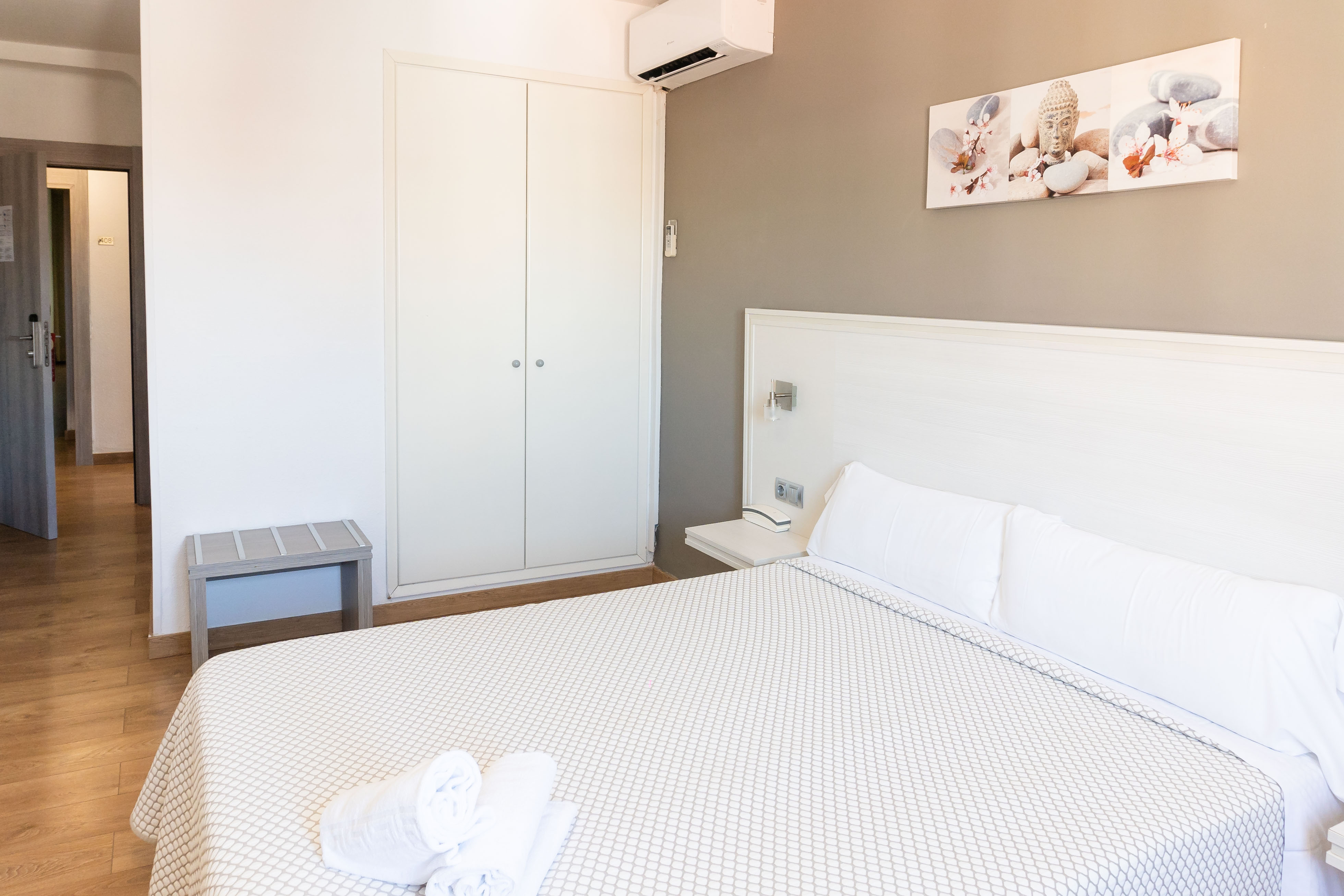 Double or Twin Standard