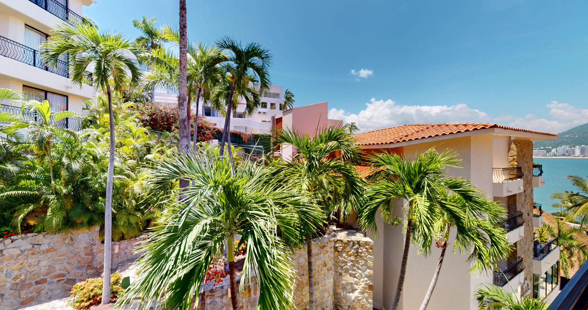 Double Deluxe King Bed