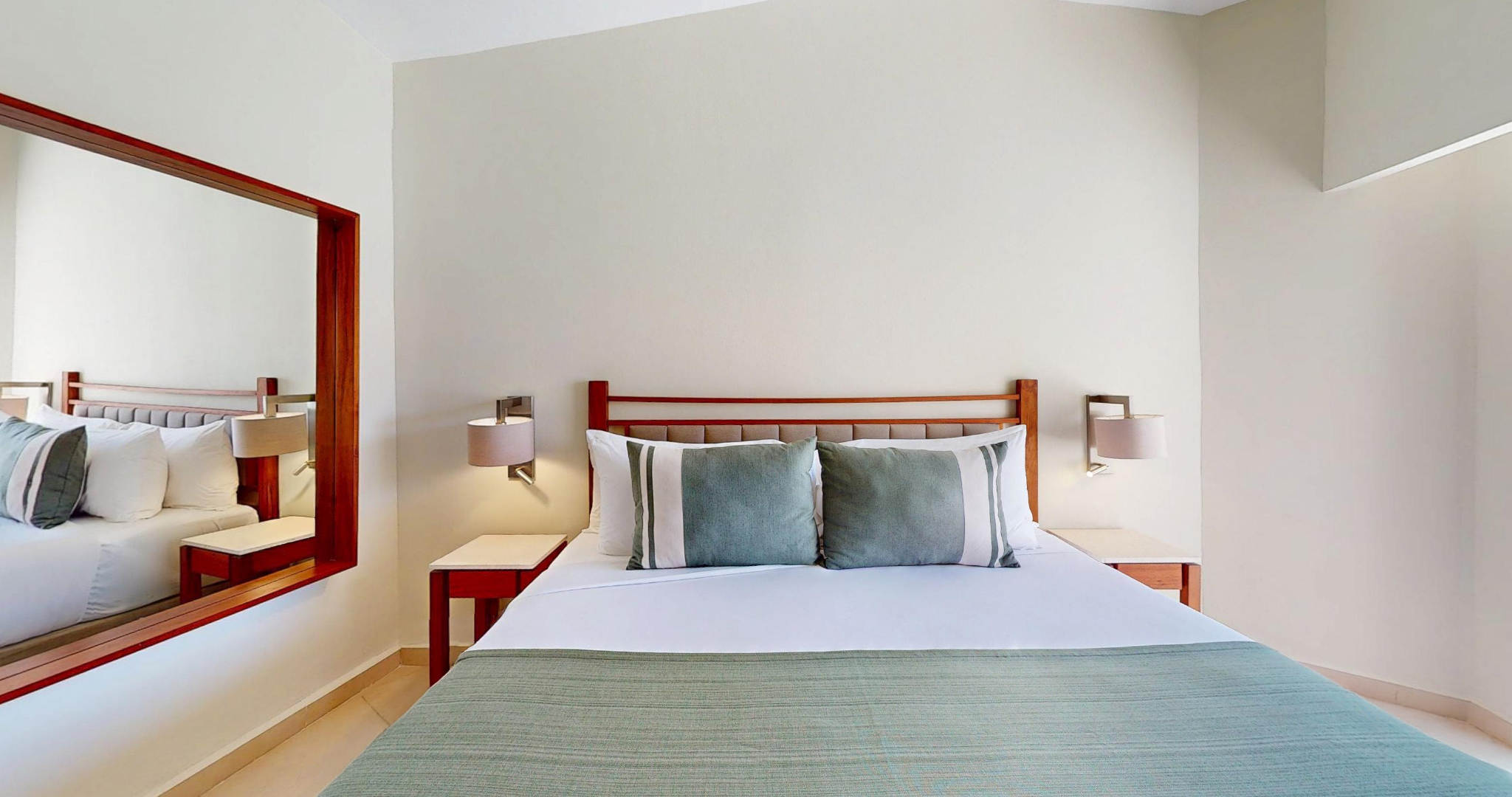 Double Deluxe King Bed