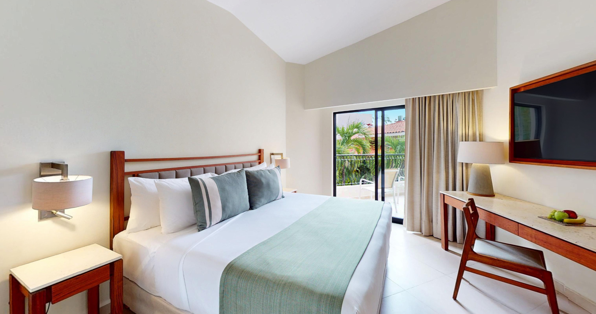 Double Deluxe King Bed