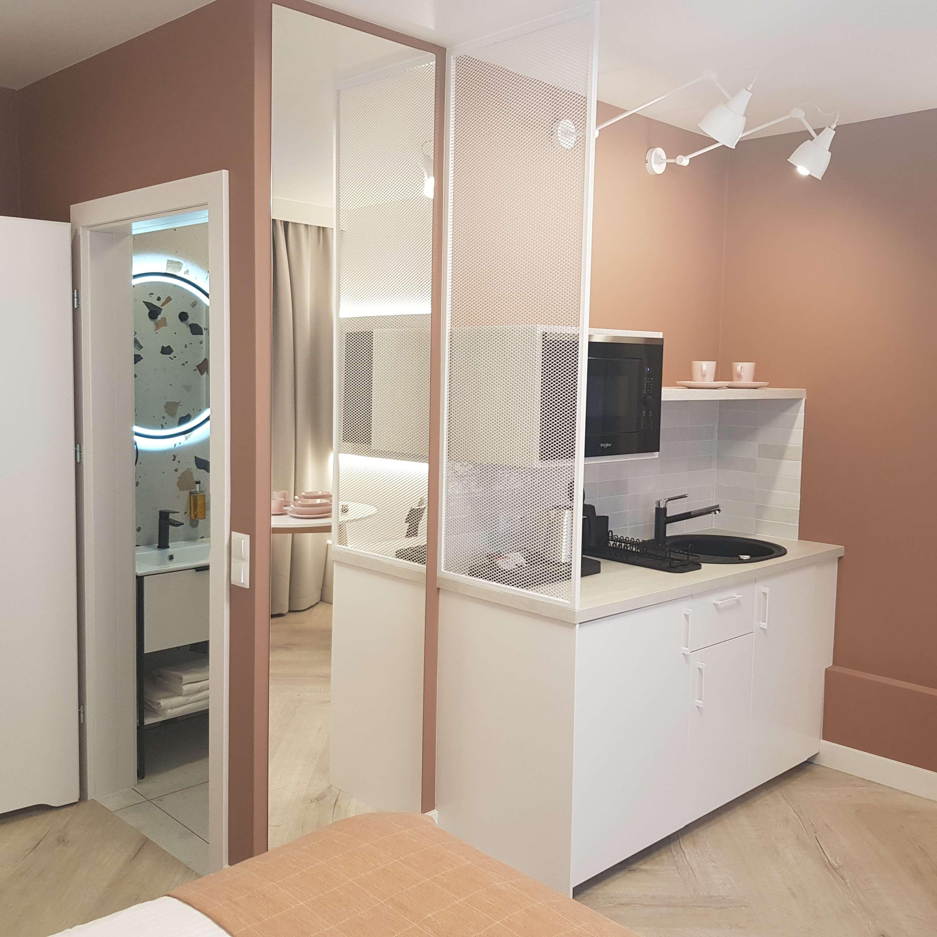 Studio King Size Bed