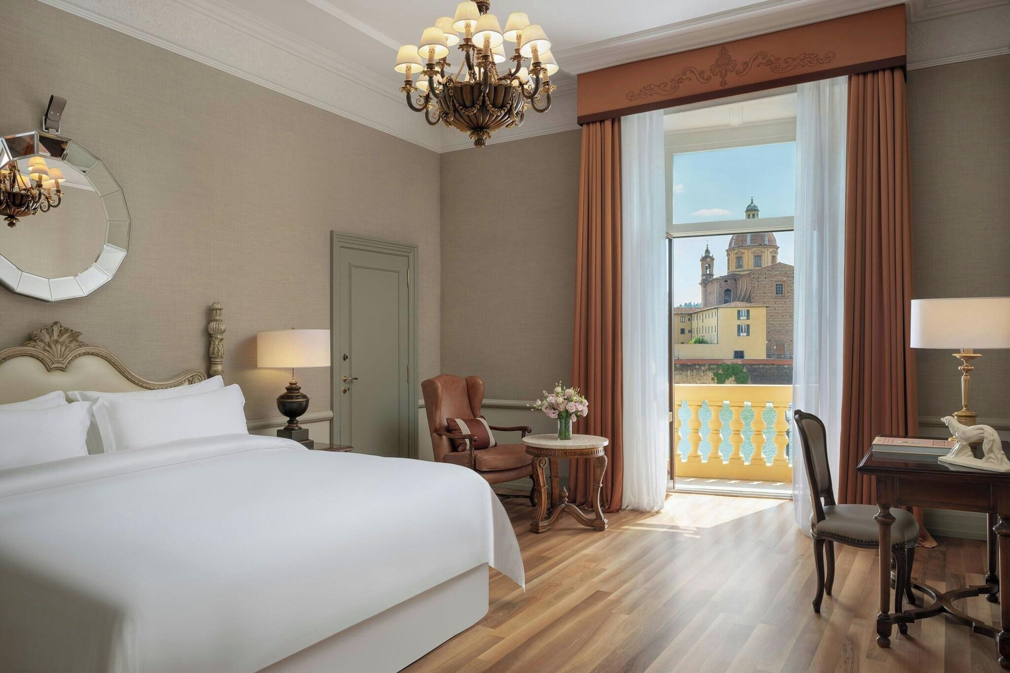 Suite Grand with Views