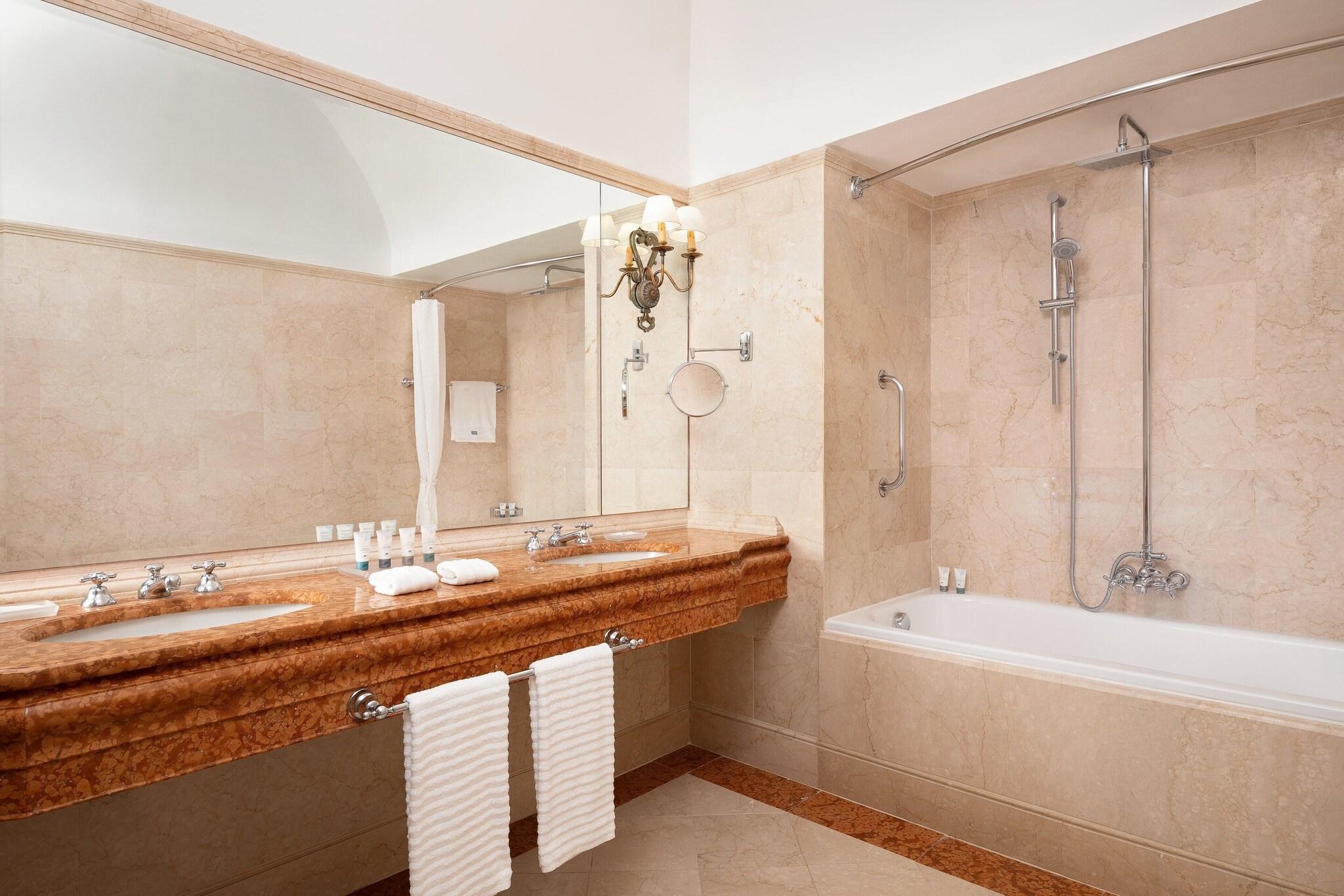 Junior Suite River View