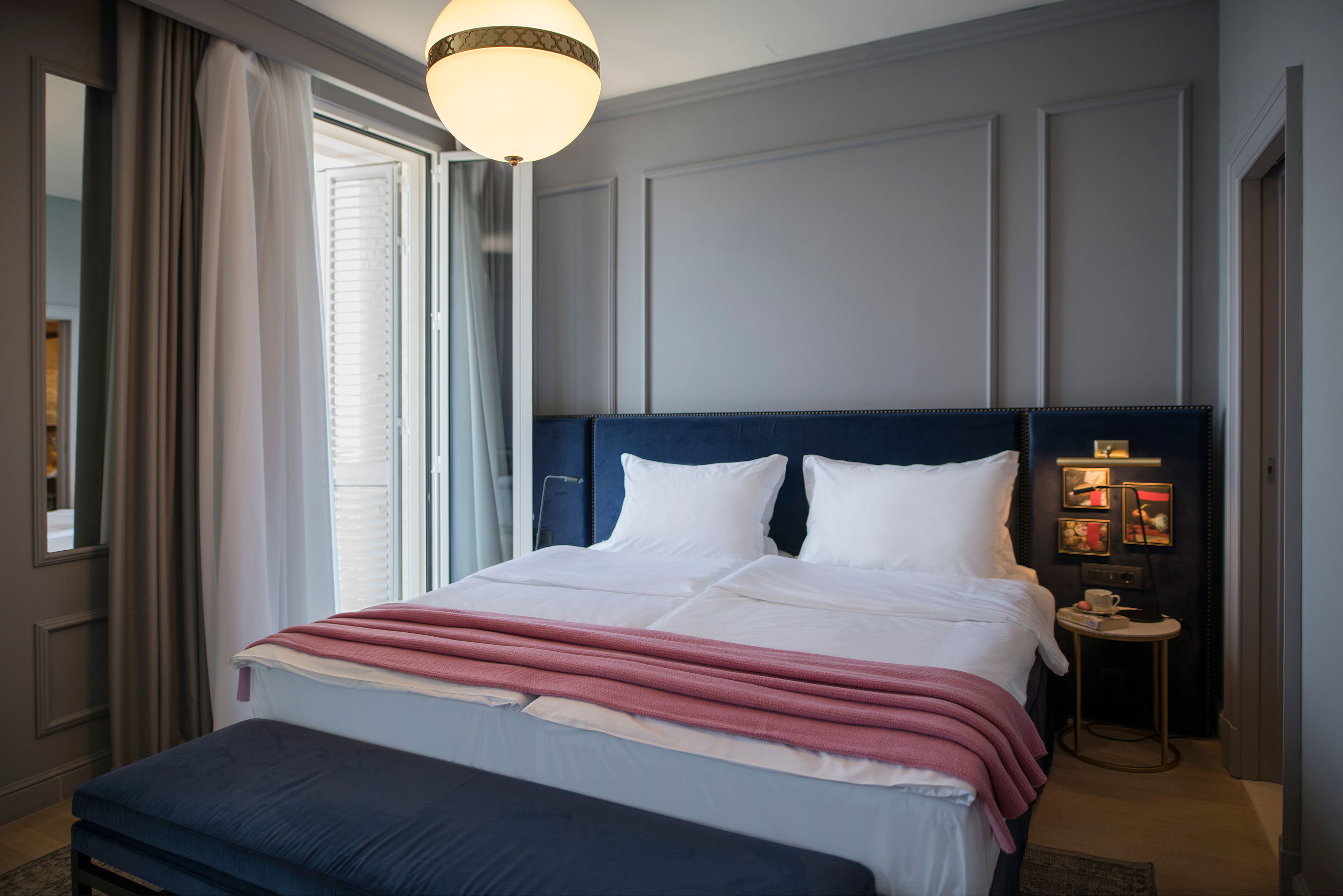 Double Single Superior