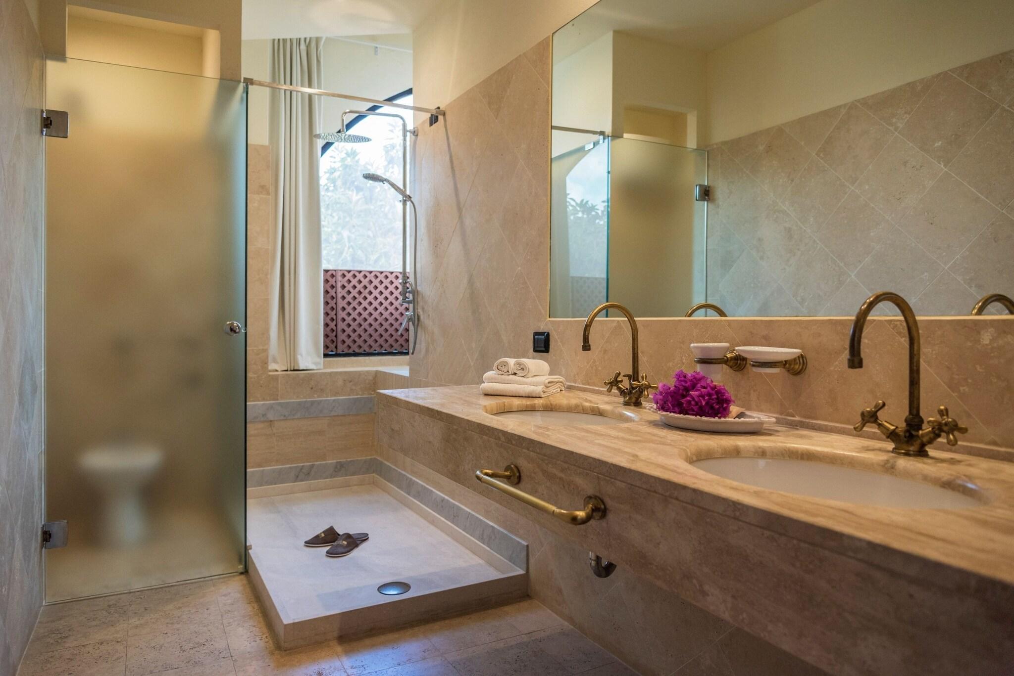 Suite with Double Bed