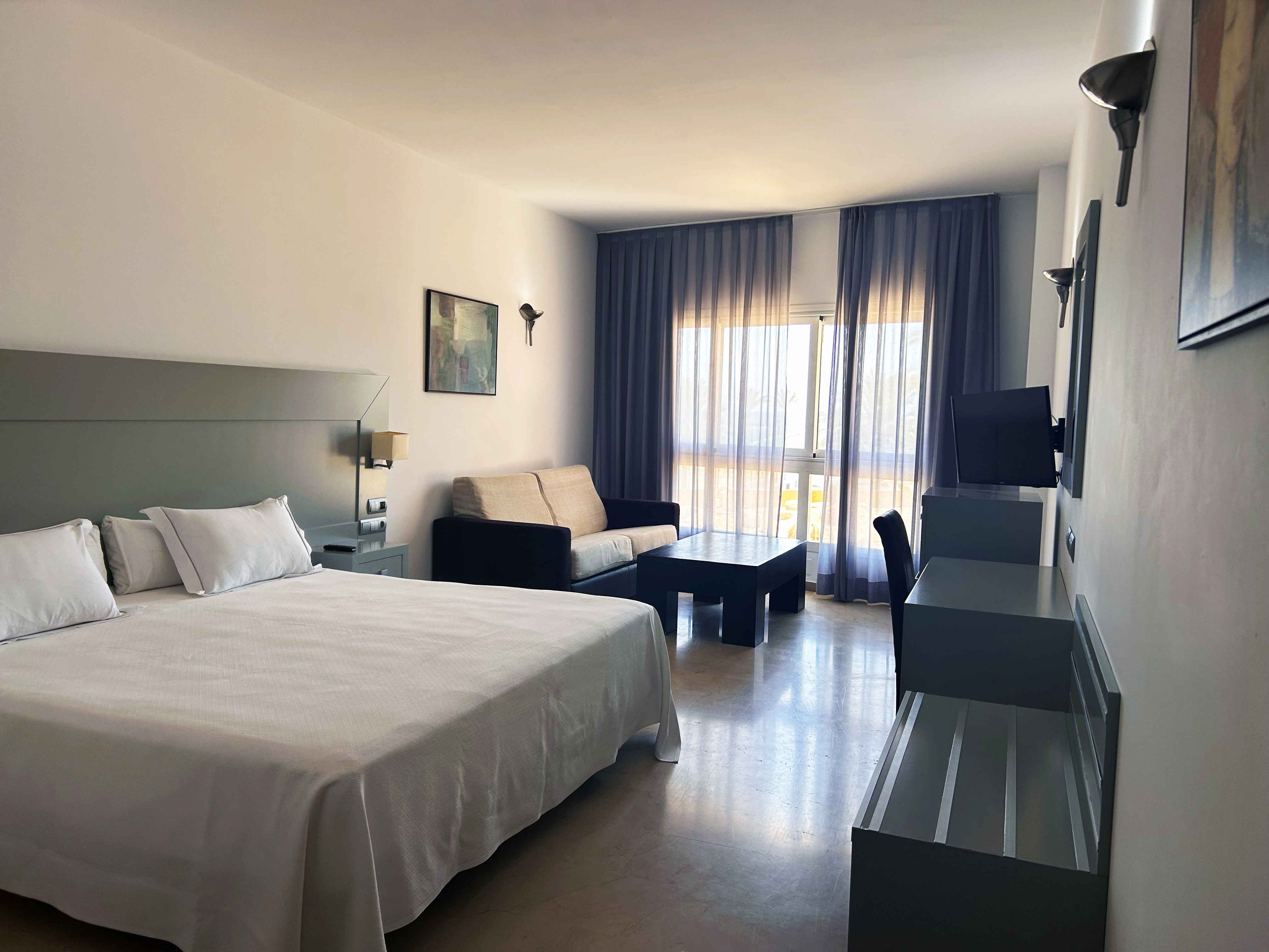 Triple Superior Sea View