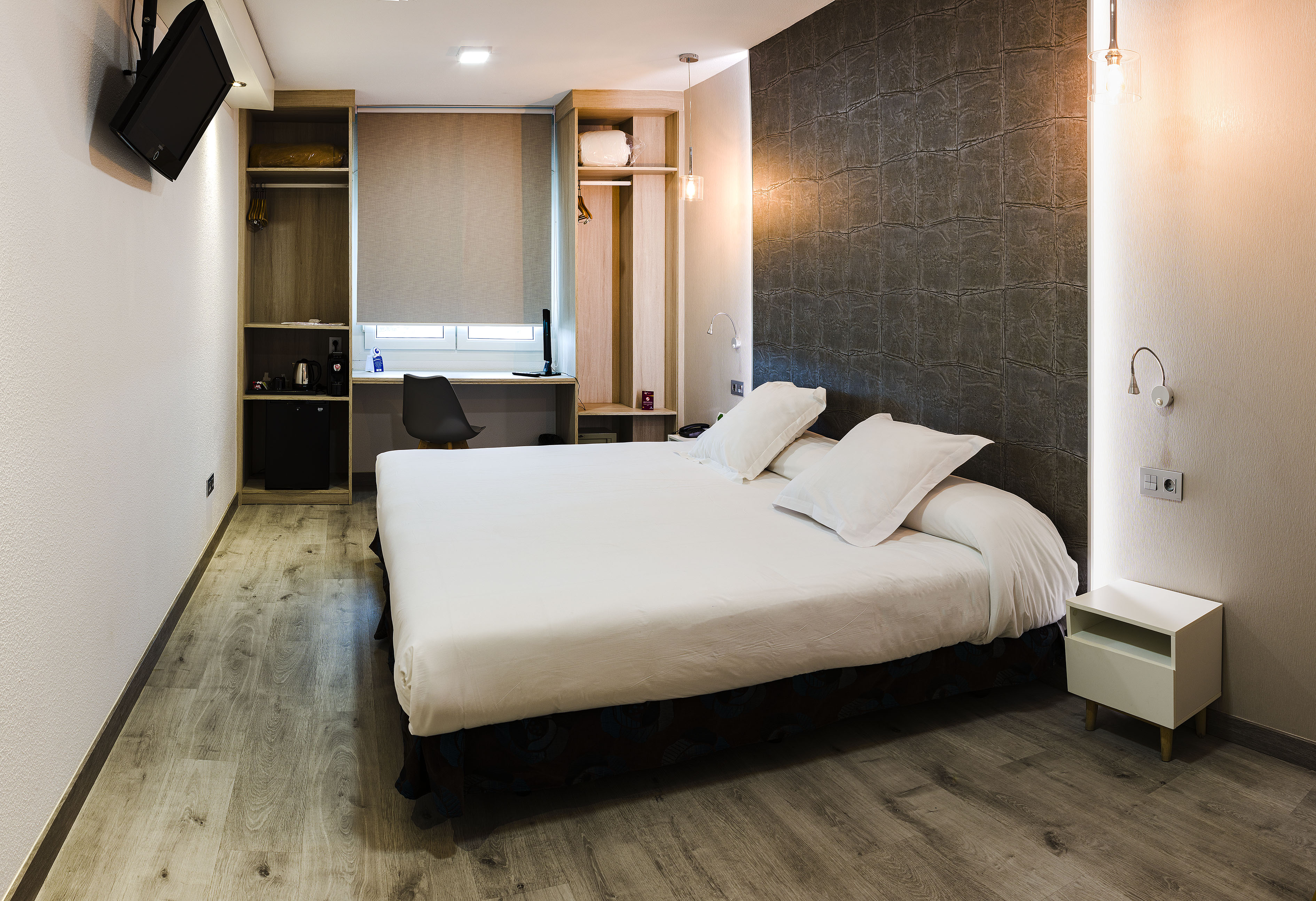 Double Single Queen Size Bed