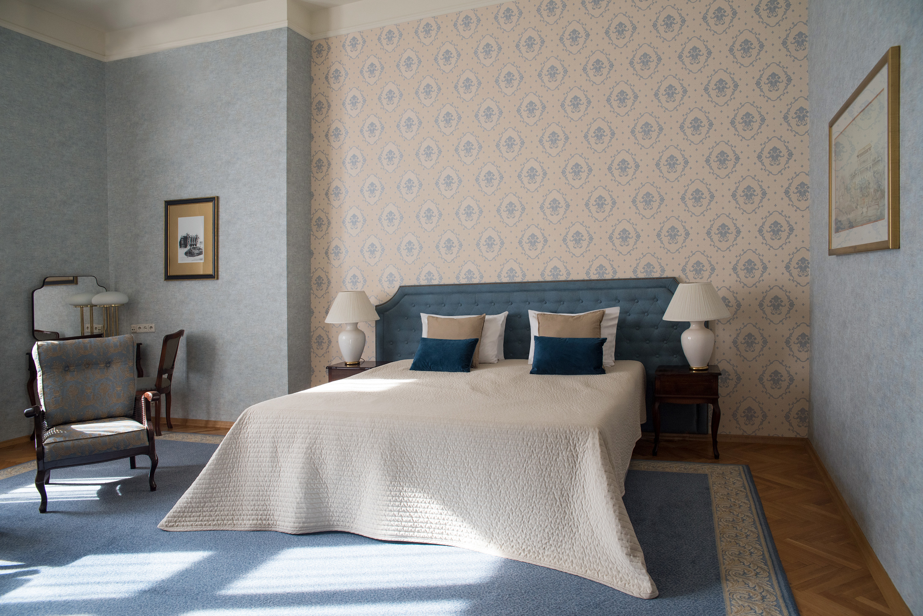 Double or Twin Deluxe