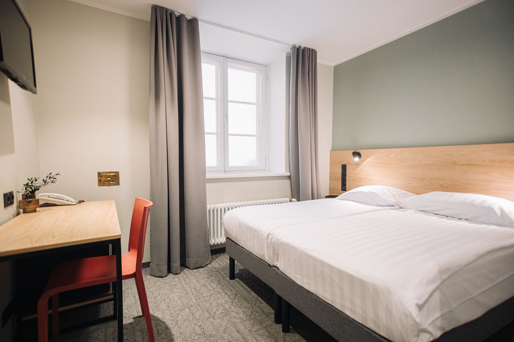 Double or Twin Standard