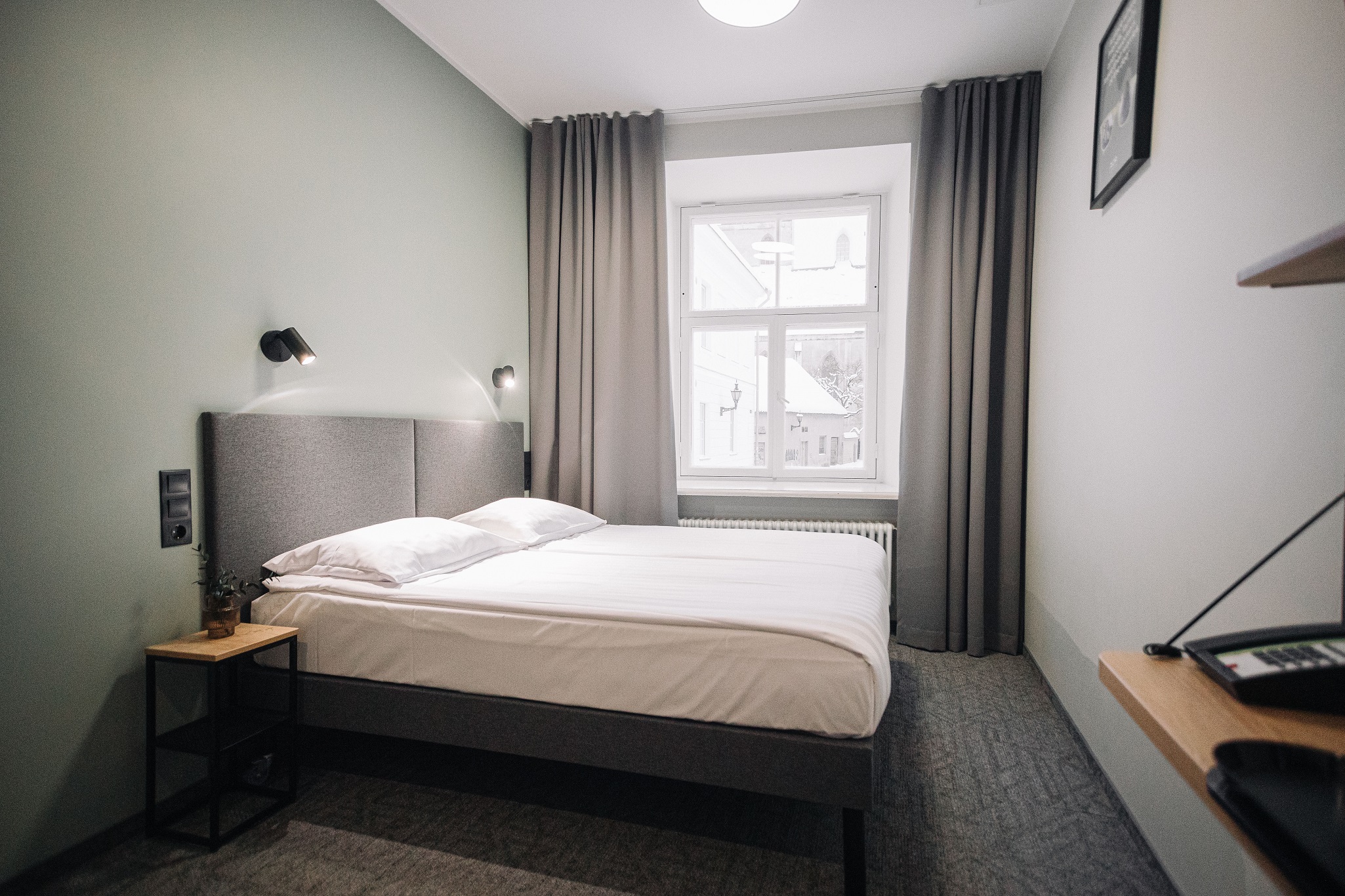 Double or Twin Standard