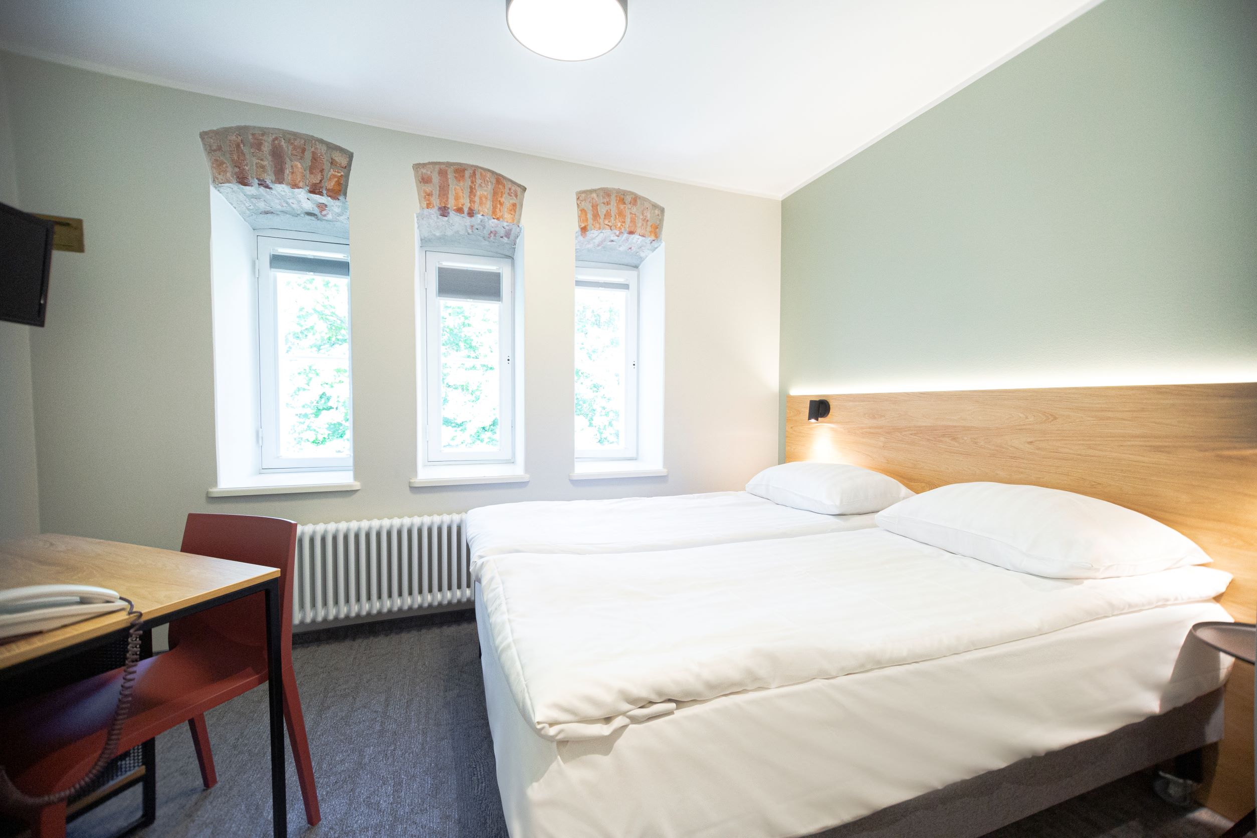 Double or Twin Standard