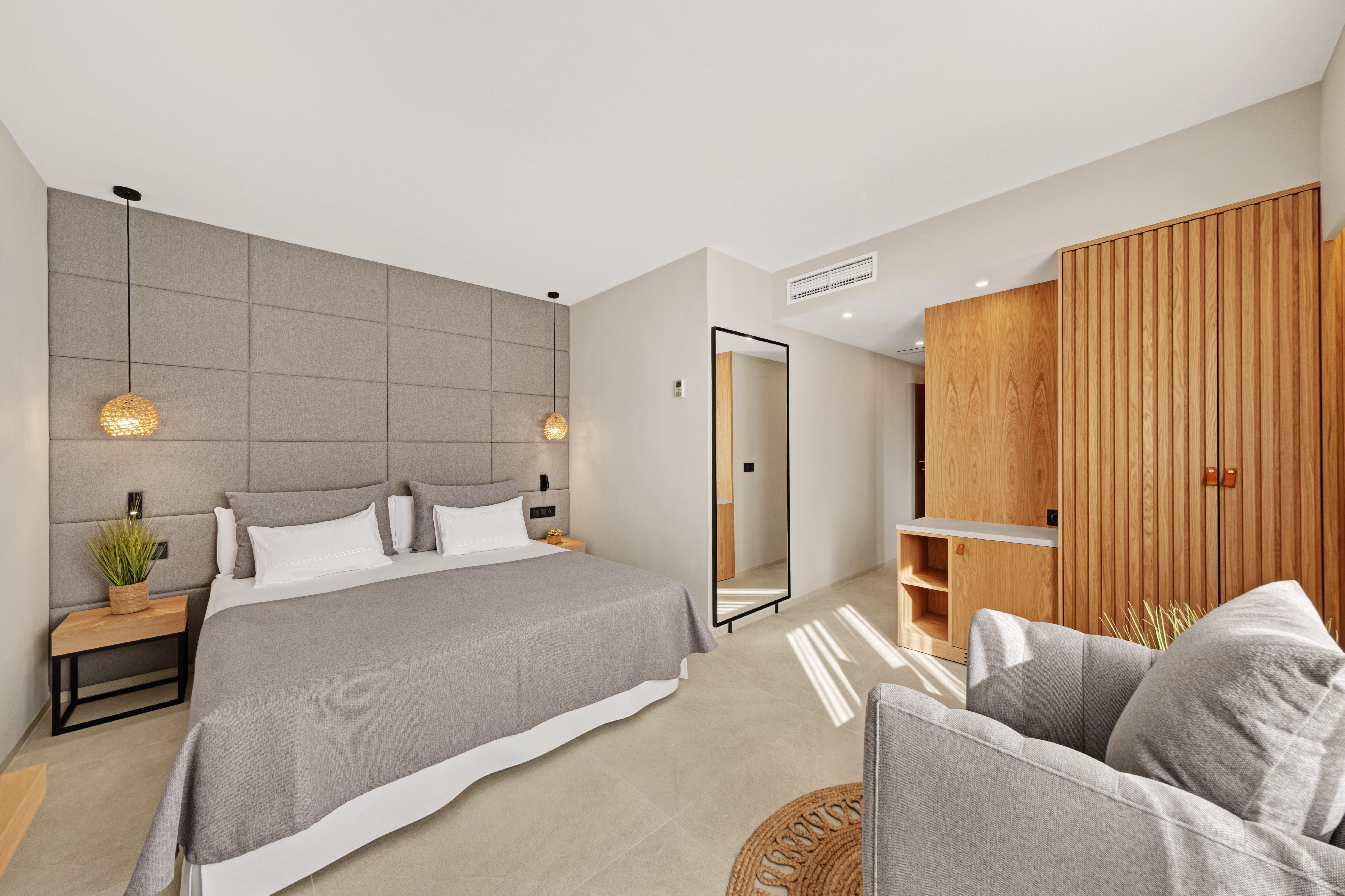 Double or Twin Standard