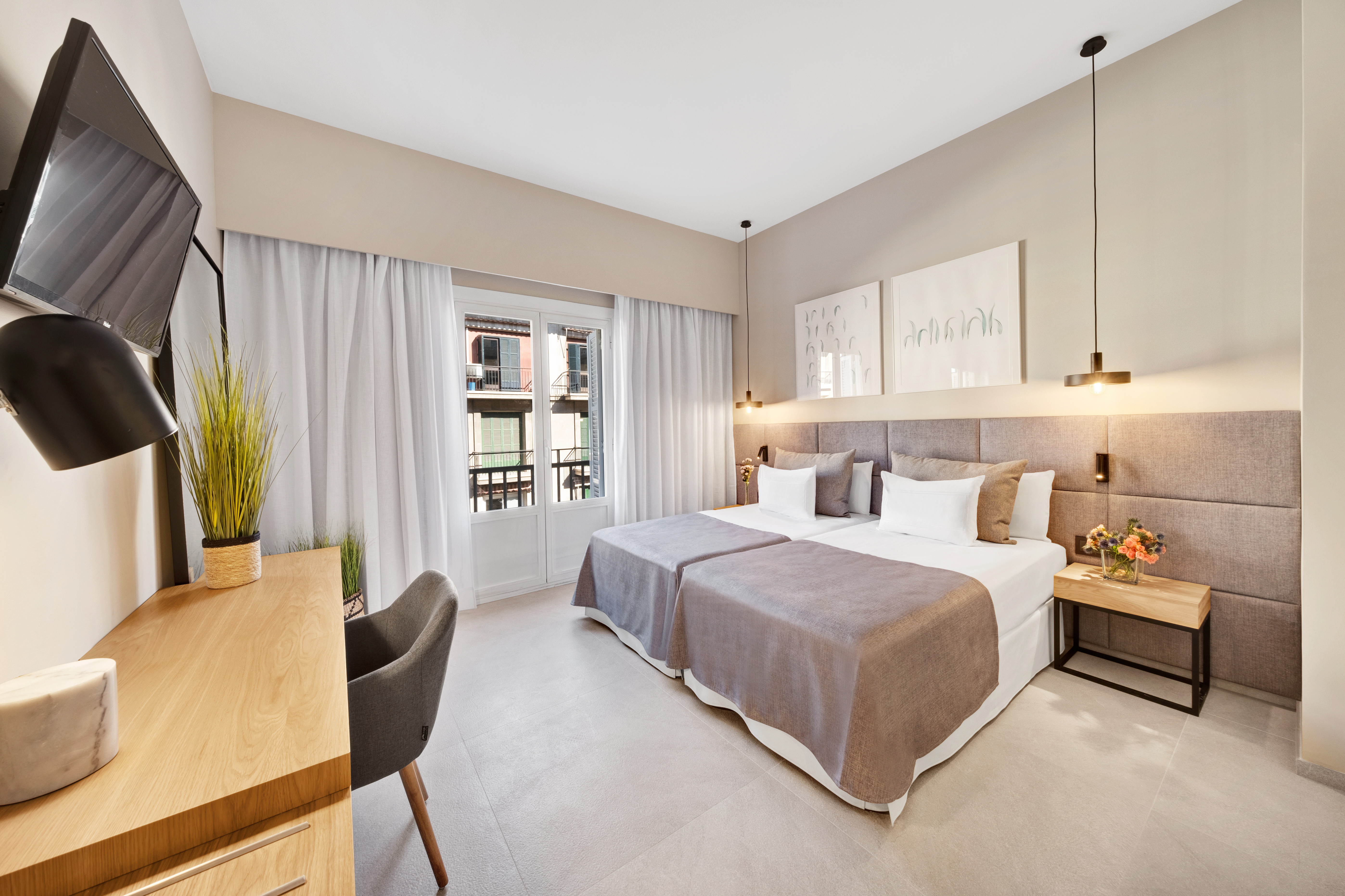 Double or Twin Standard