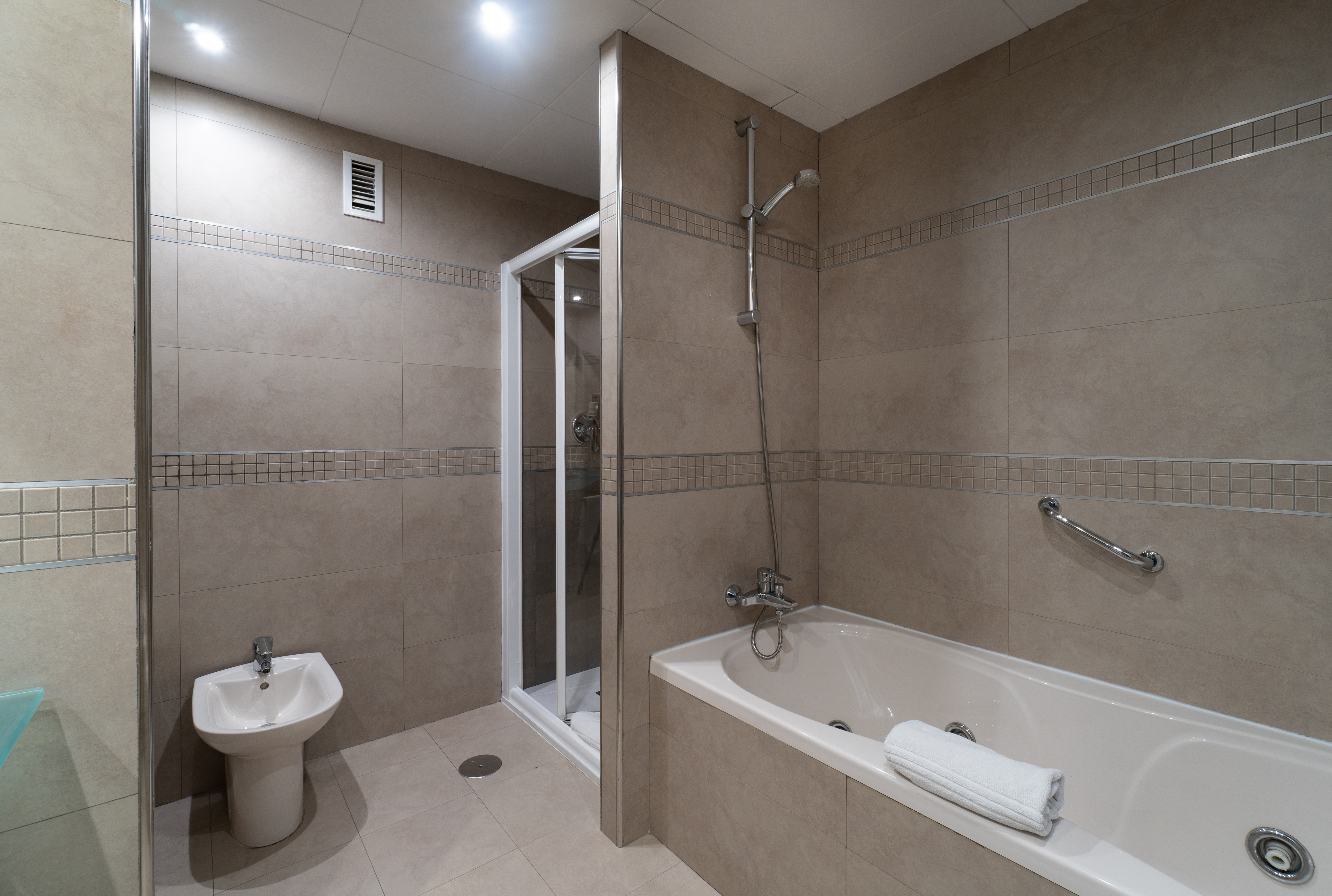 Double or Twin Superior