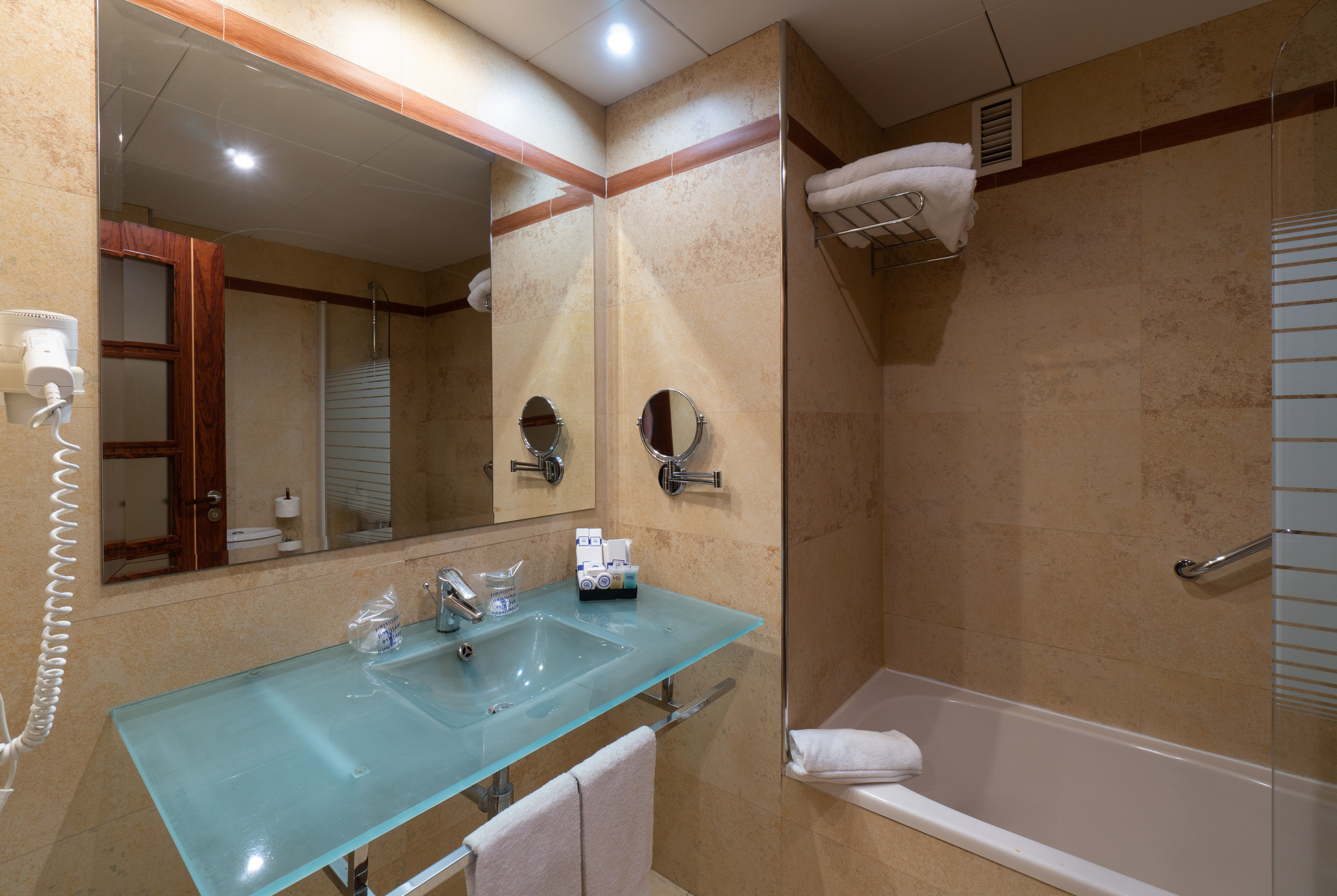 Double or Twin Standard