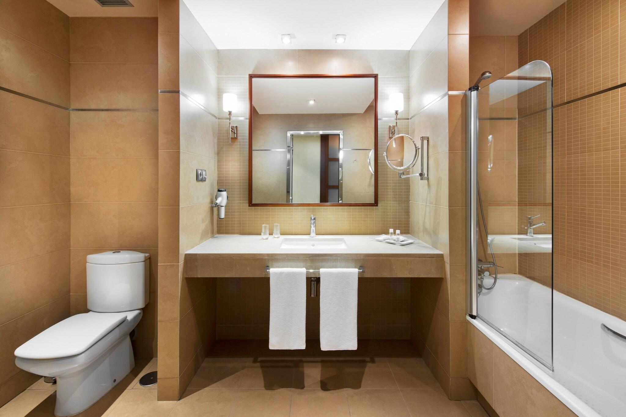 Double Single Executive