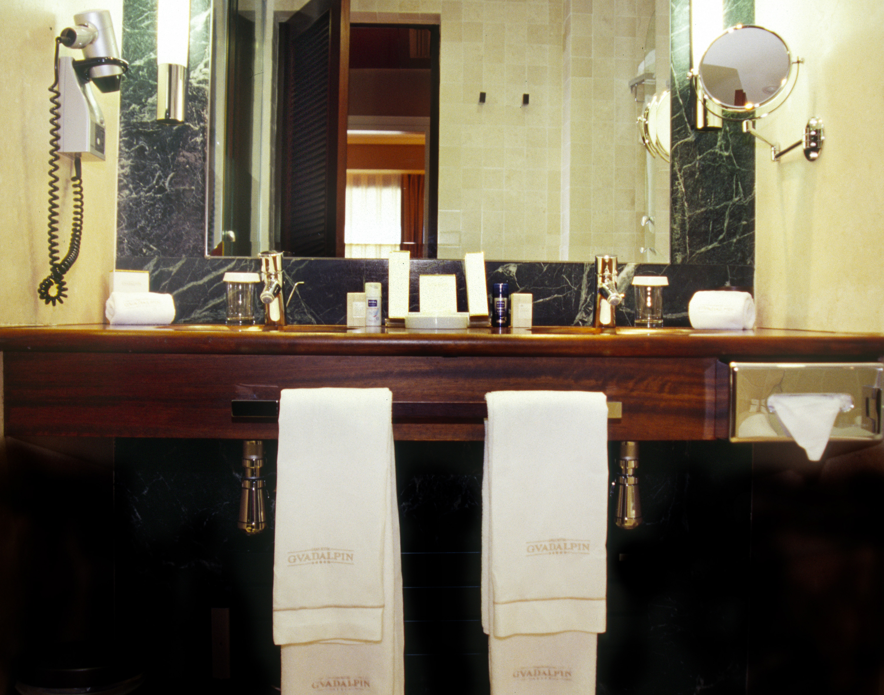 Junior Suite Deluxe Capacity 2