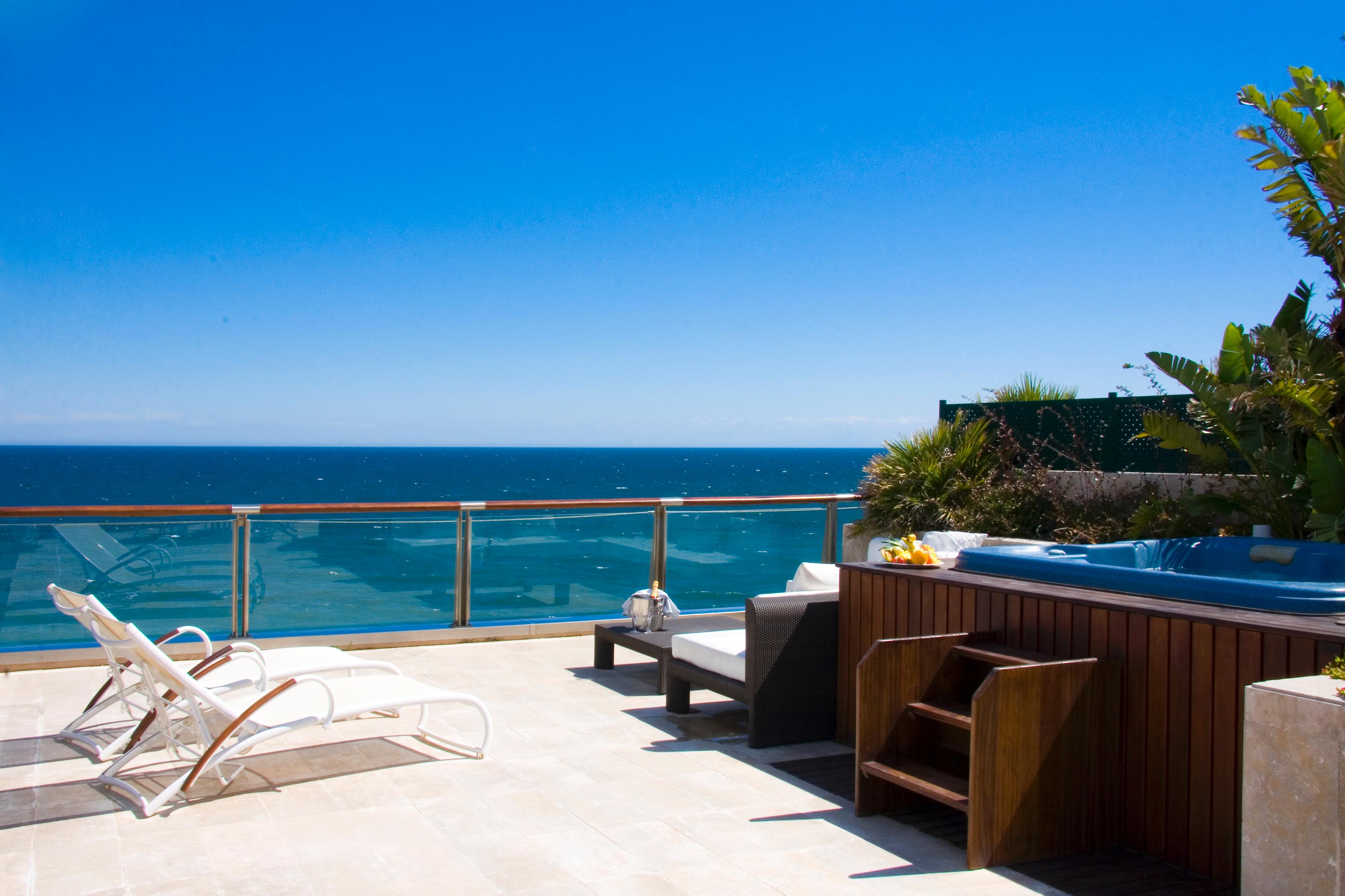 Junior Suite Deluxe with Jacuzzi