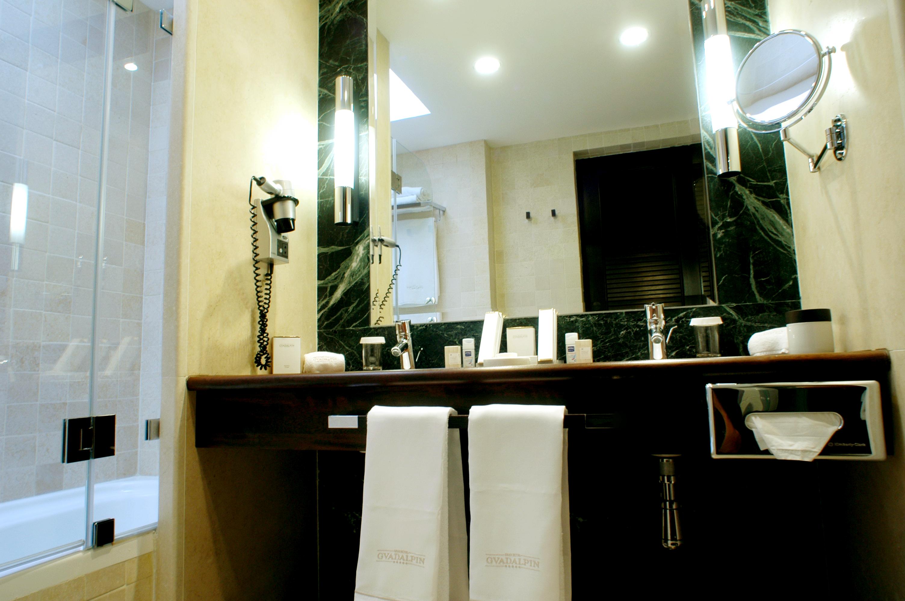 Junior Suite Deluxe with Jacuzzi