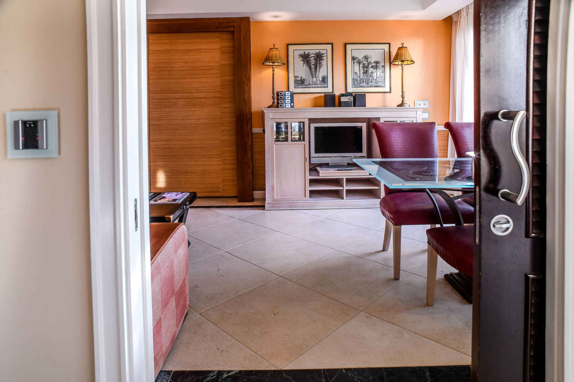 Family Room Superior