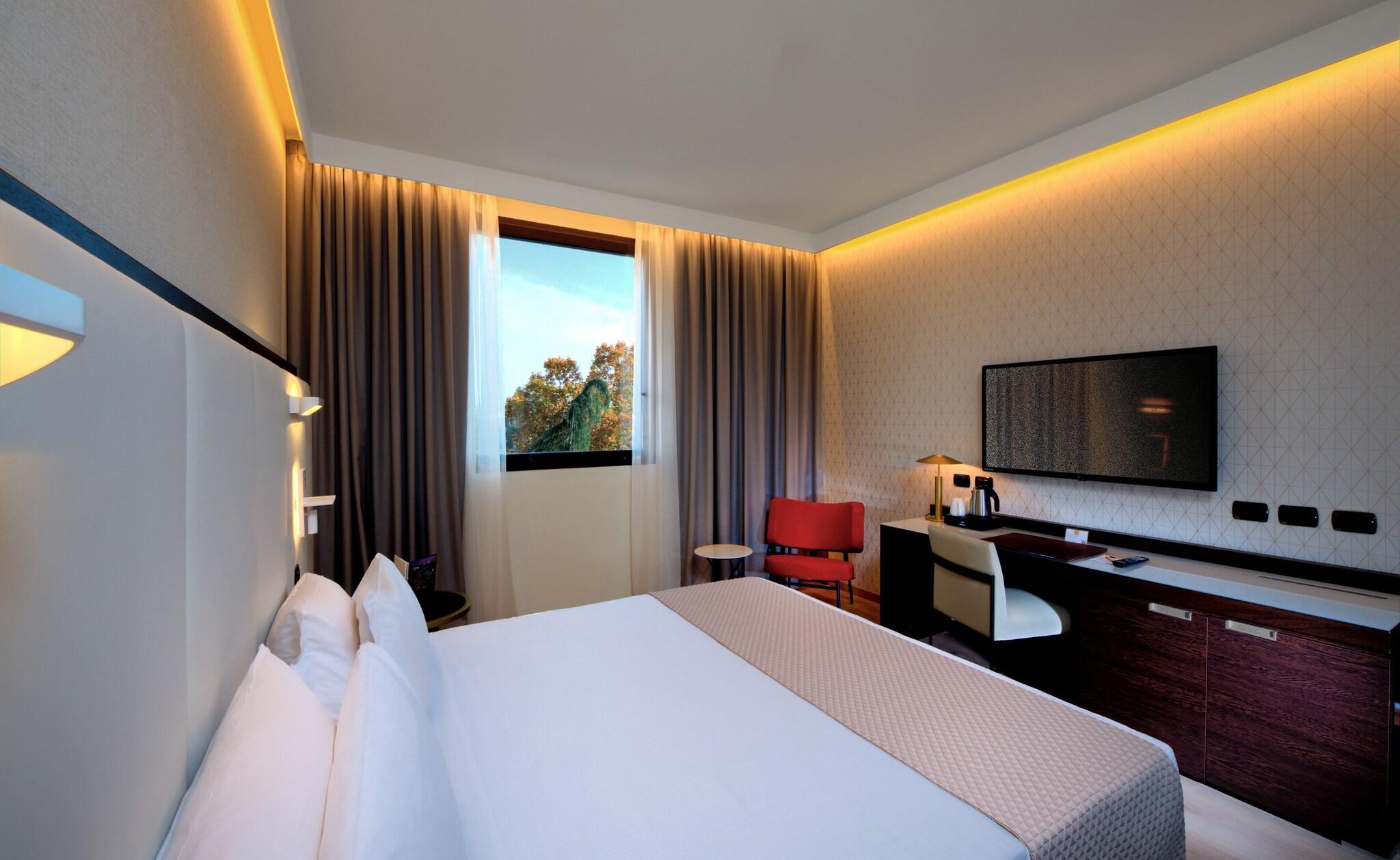 Double King Size Bed