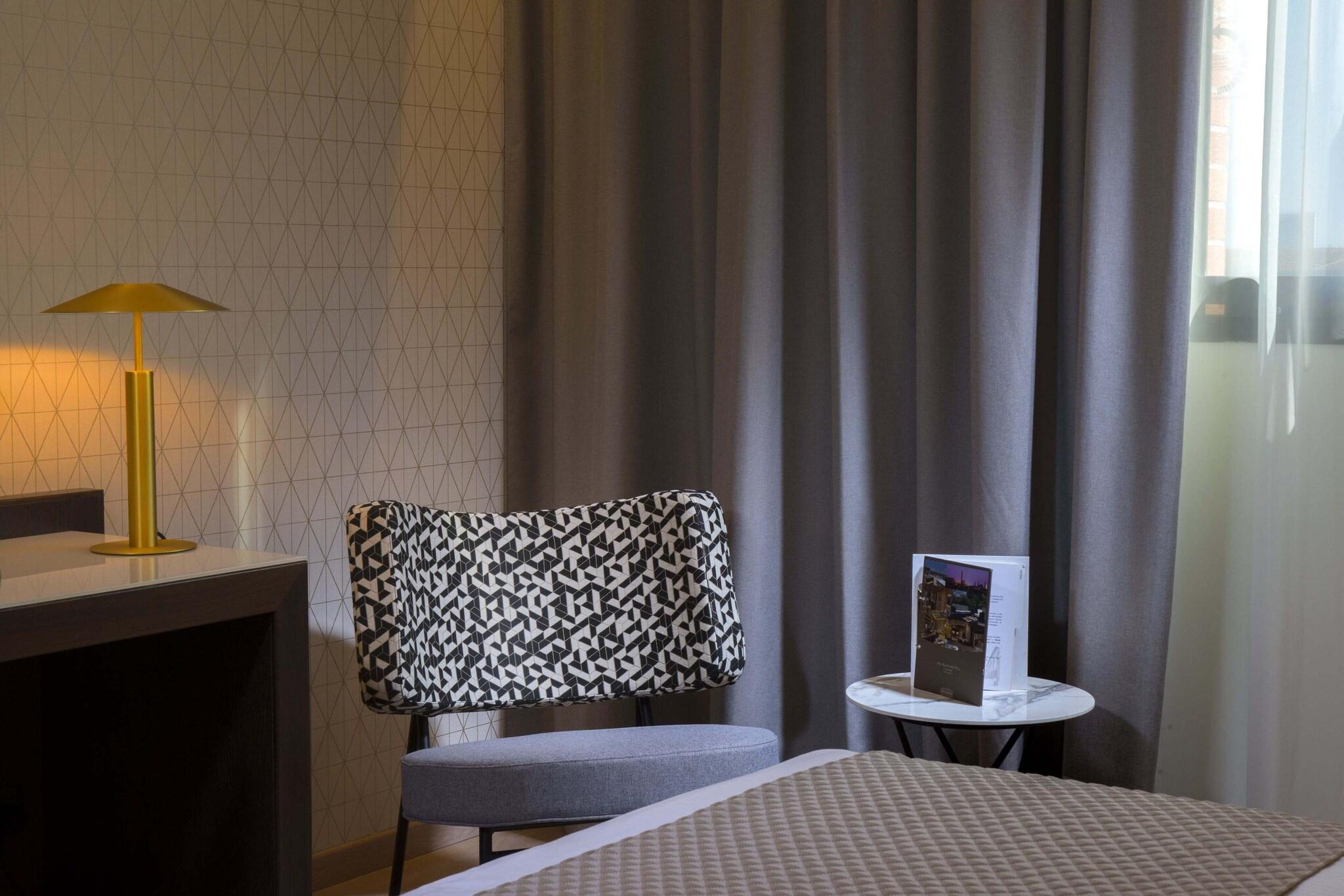 Double Superior King Bed