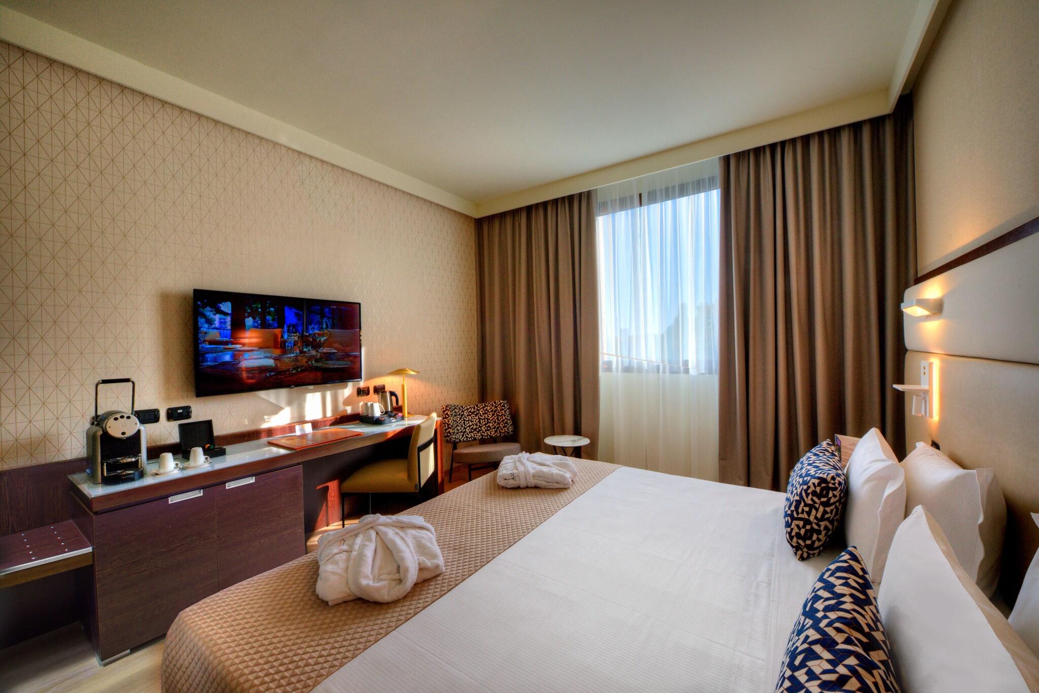 Double Superior King Bed