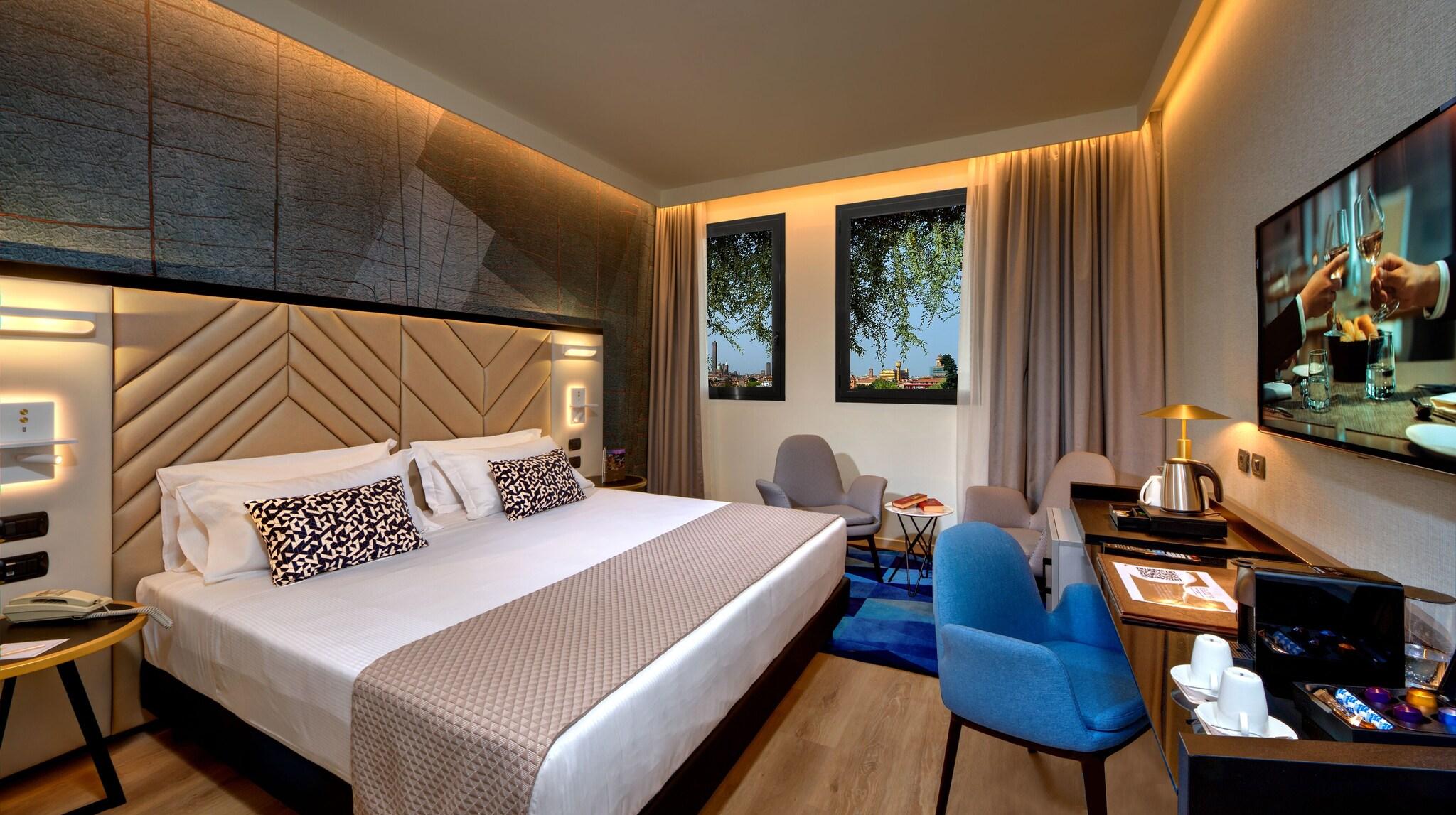 Double Deluxe King Bed