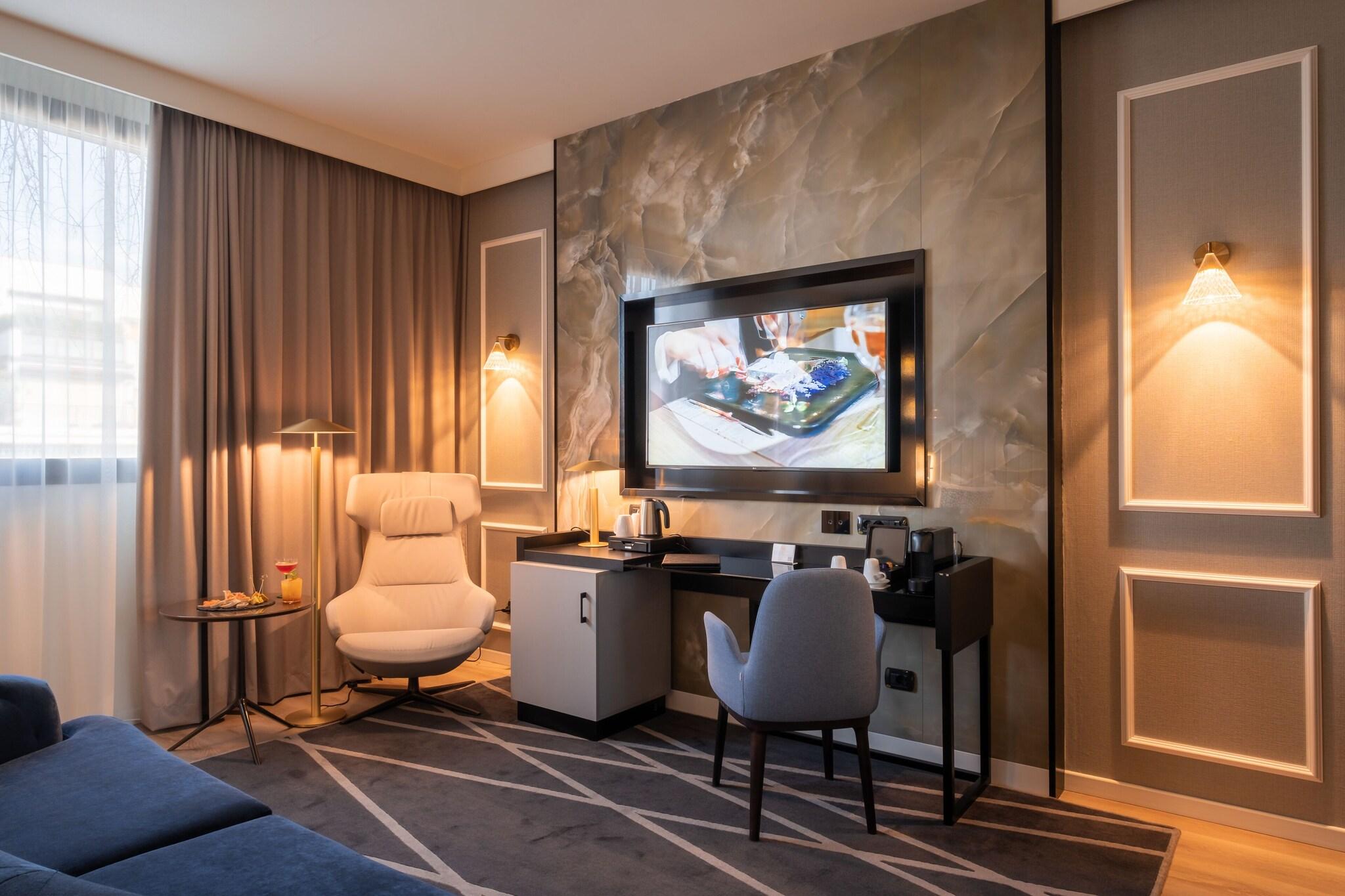 Junior Suite Executive King Bed