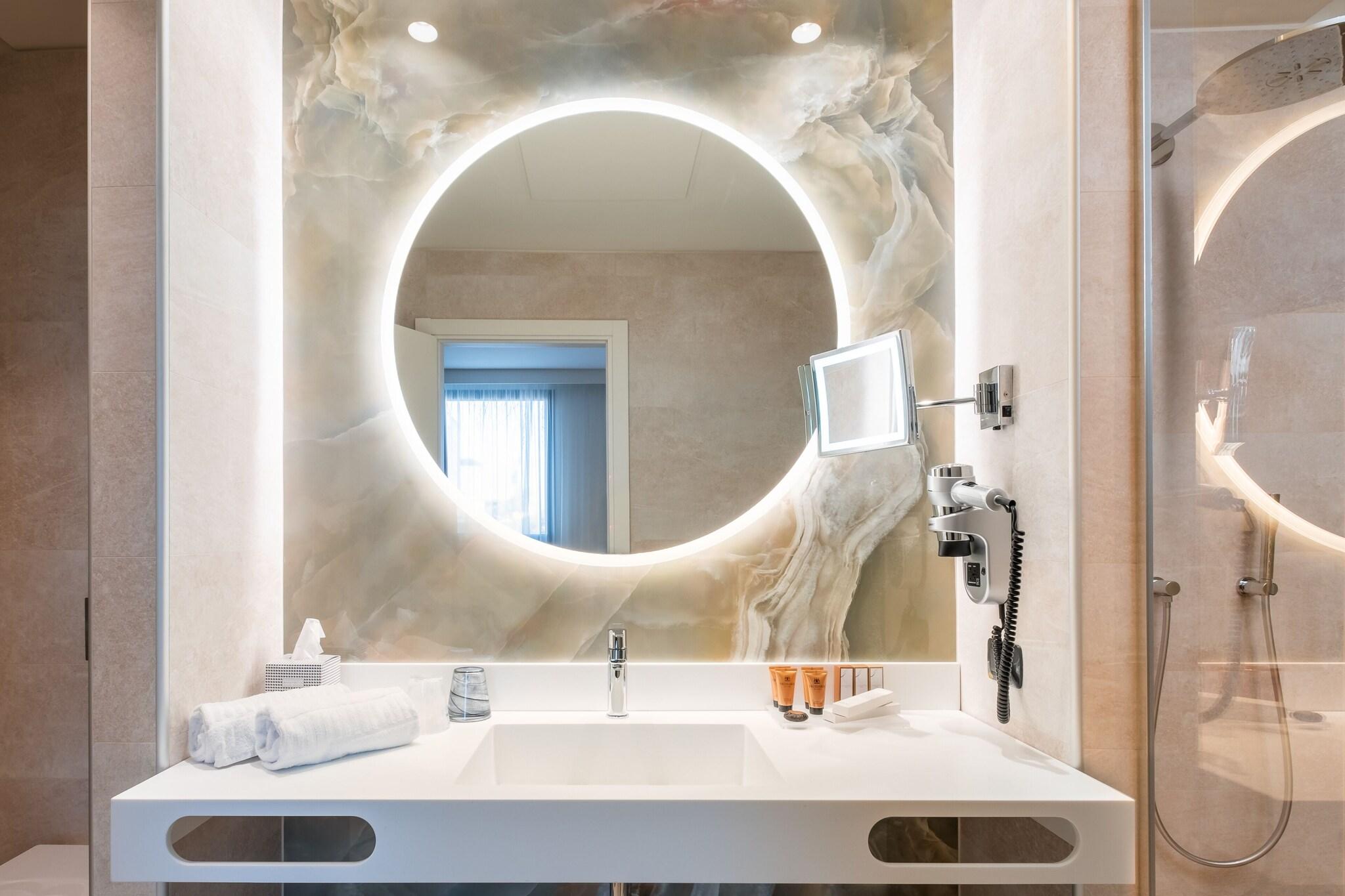 Junior Suite Executive King Bed