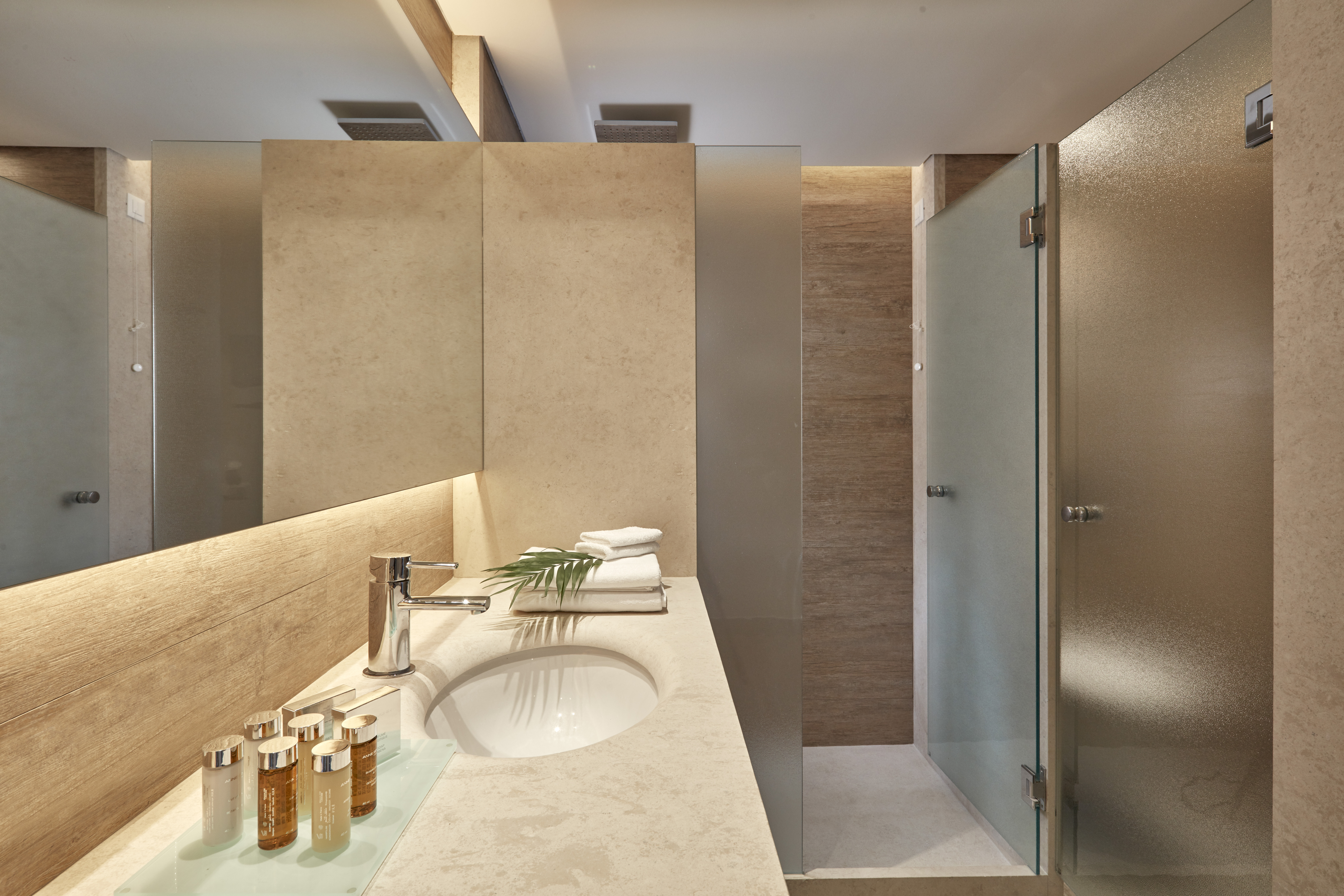 Double or Twin Mountain View