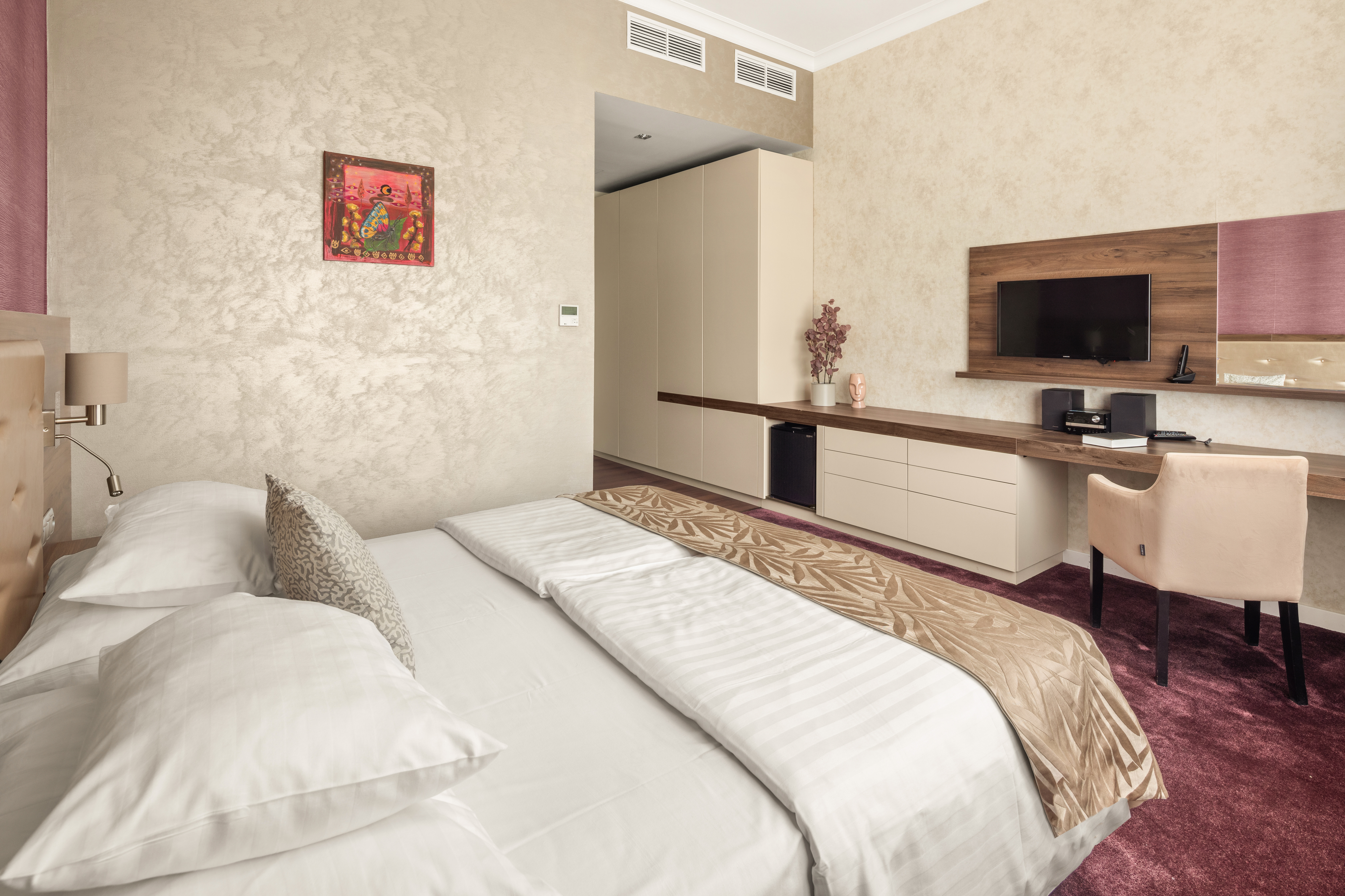 Double One Bedroom One Bathroom