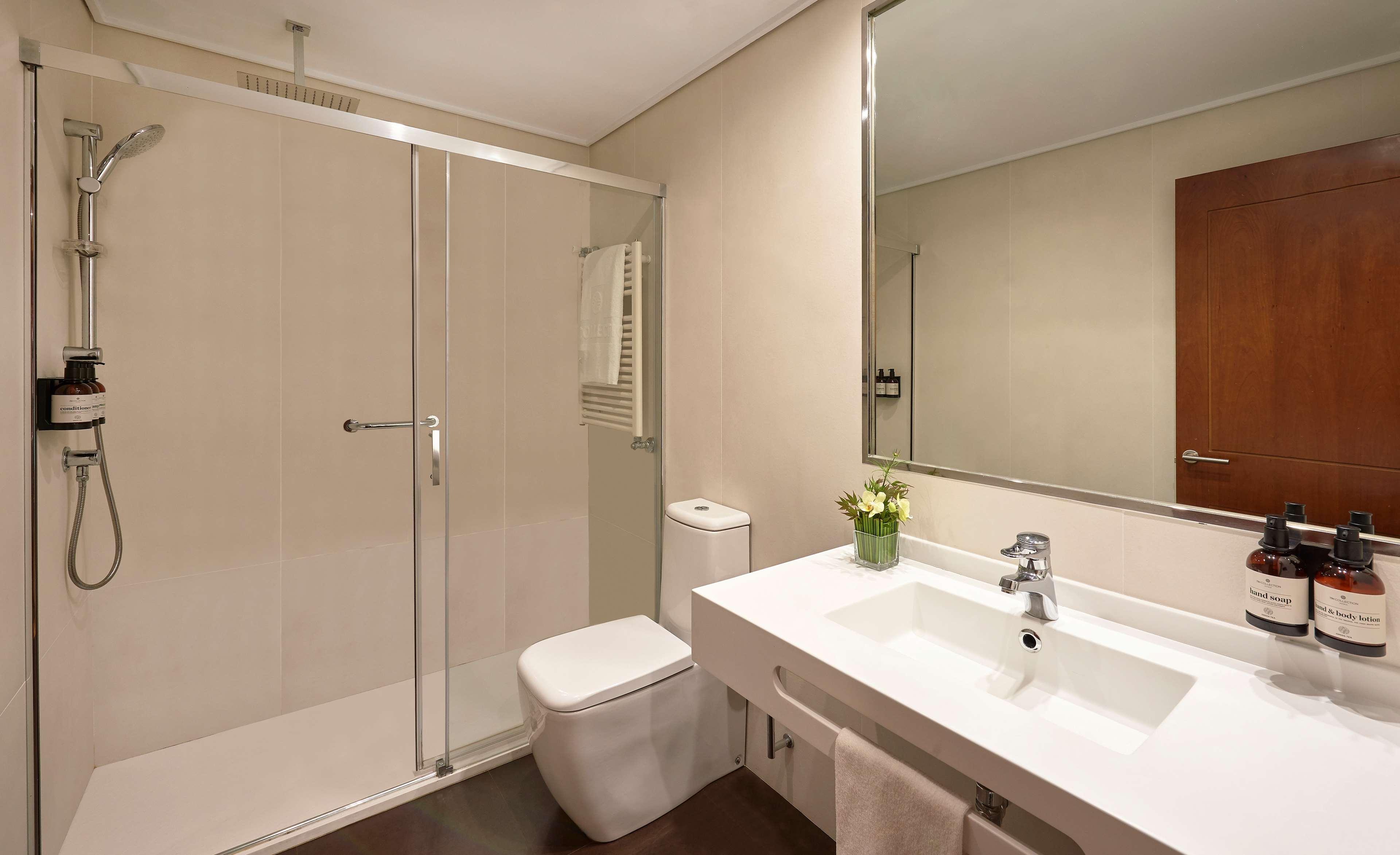 Double Superior with Views