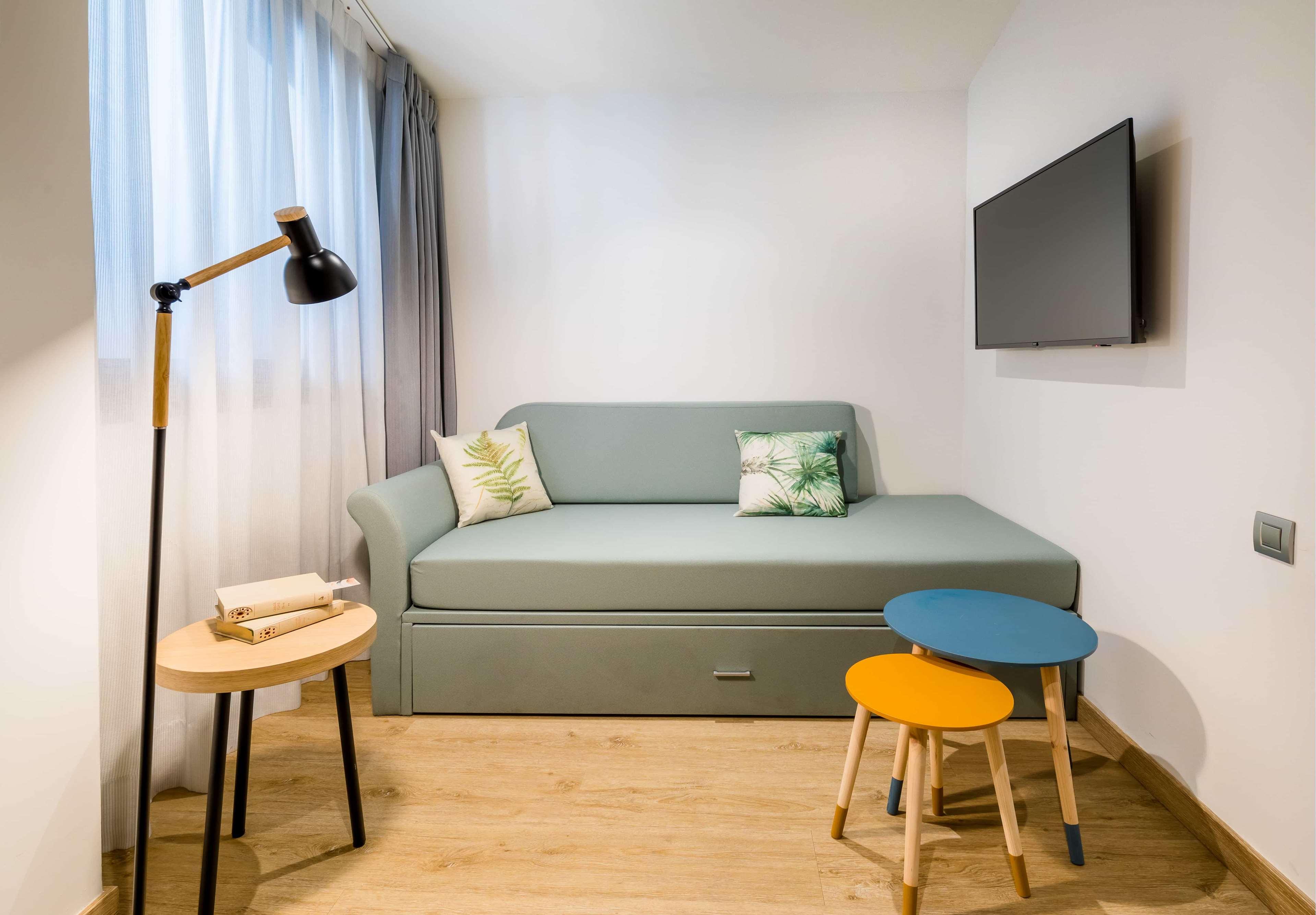 Family Room Standard