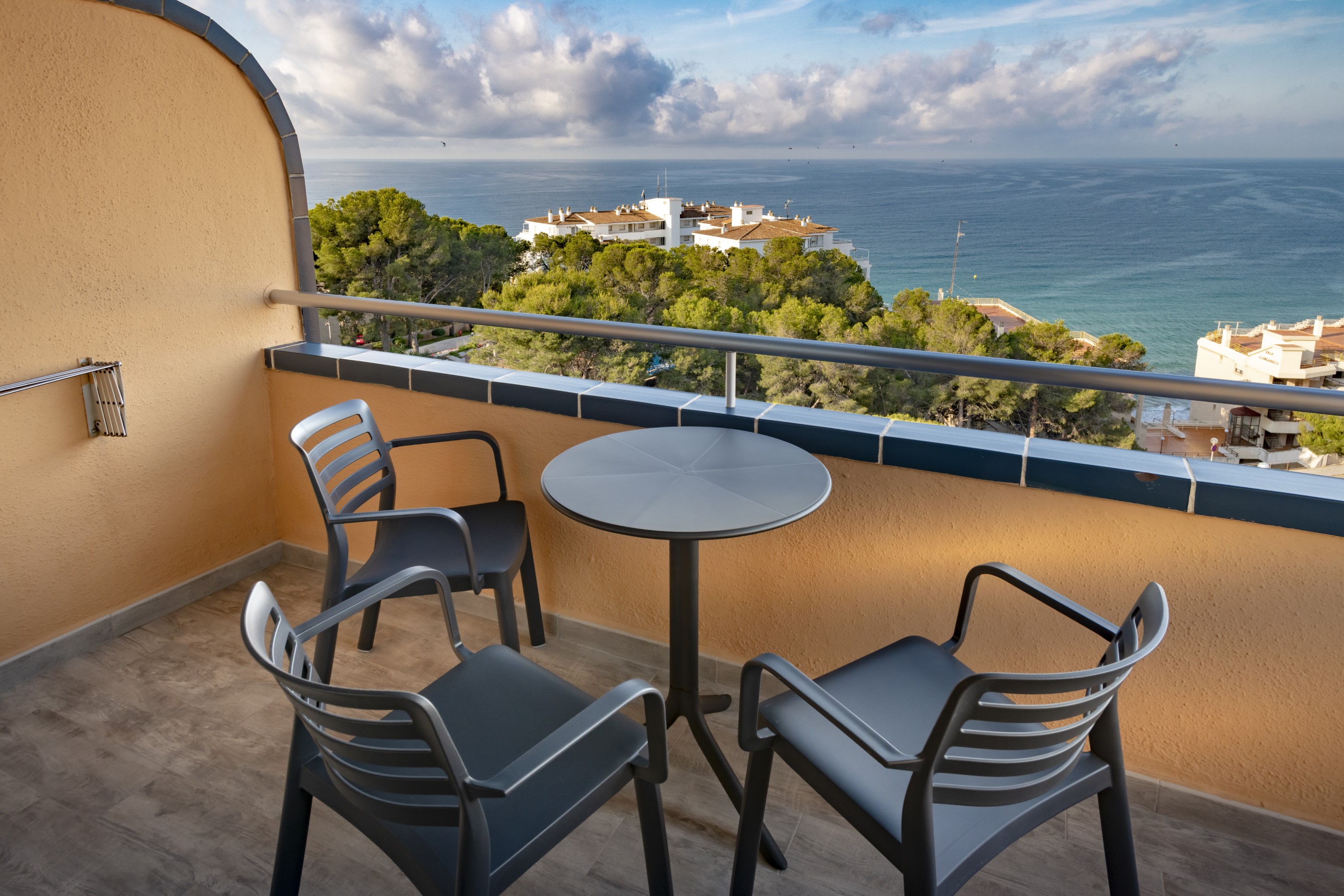 Double or Twin Sea View