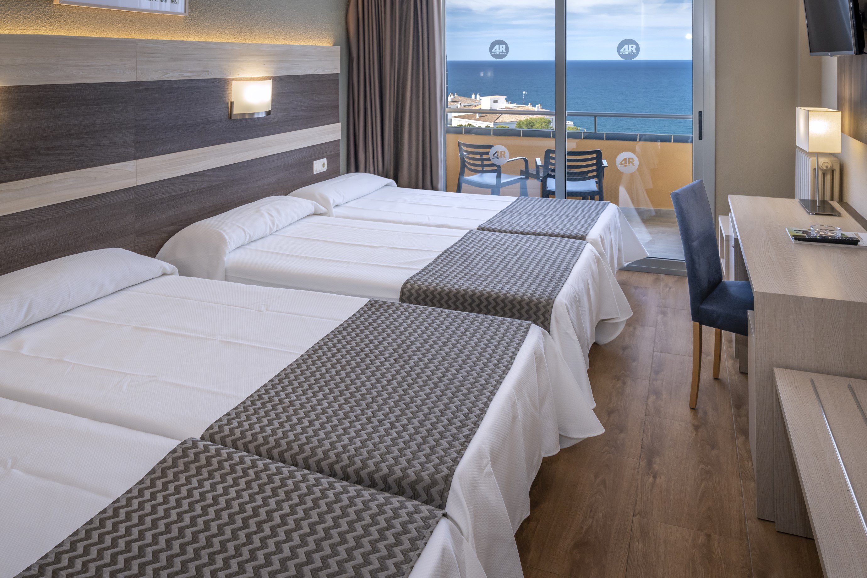 Double or Twin Sea View