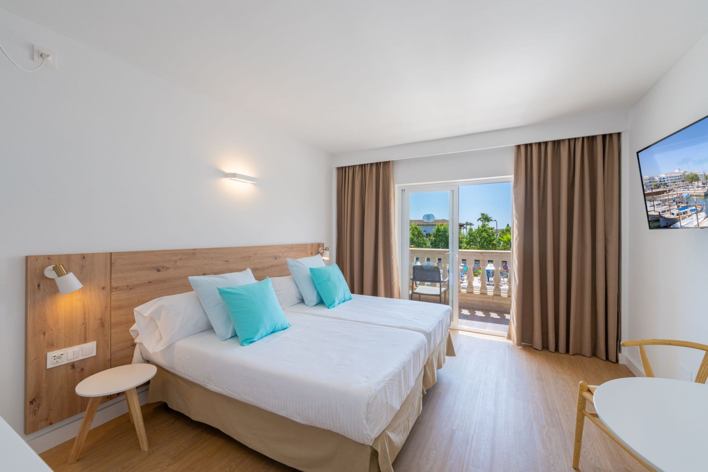 Junior Suite Pool View