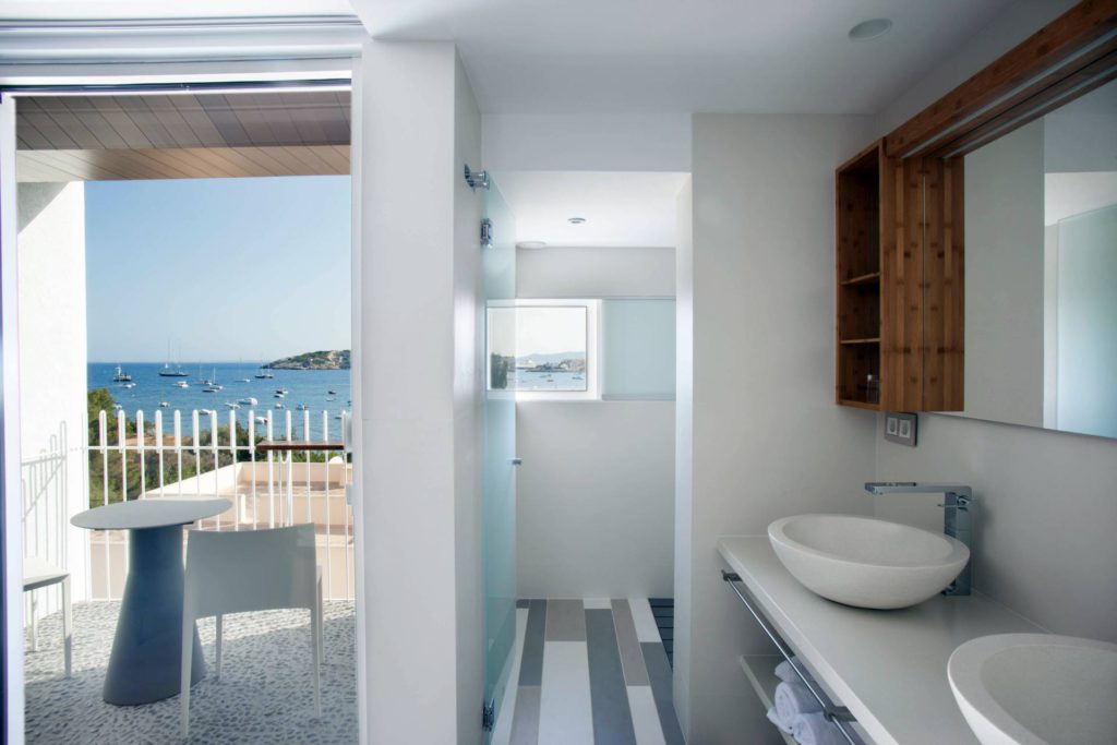 Double Single Deluxe Sea View