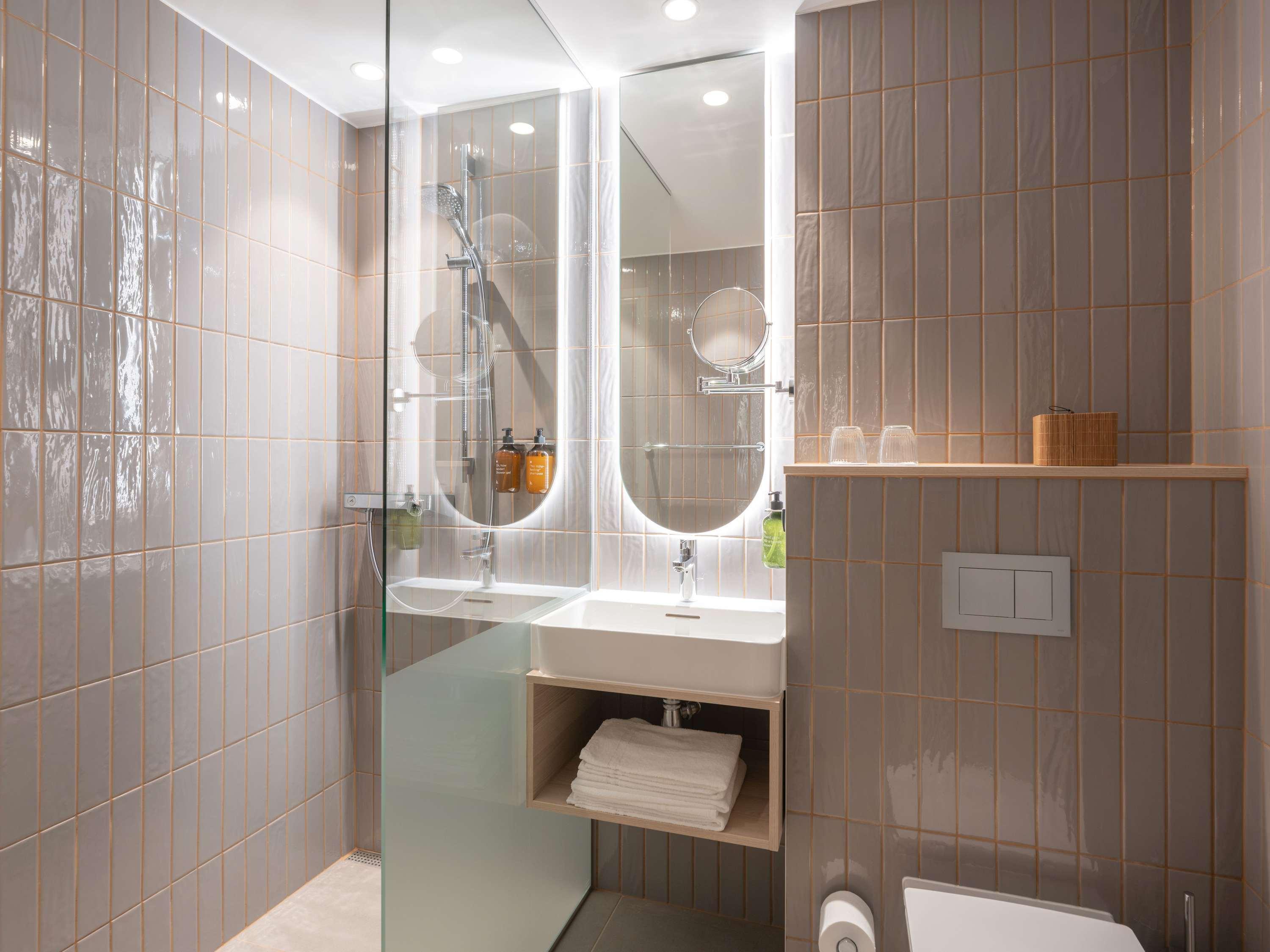 Double Superior King Bed