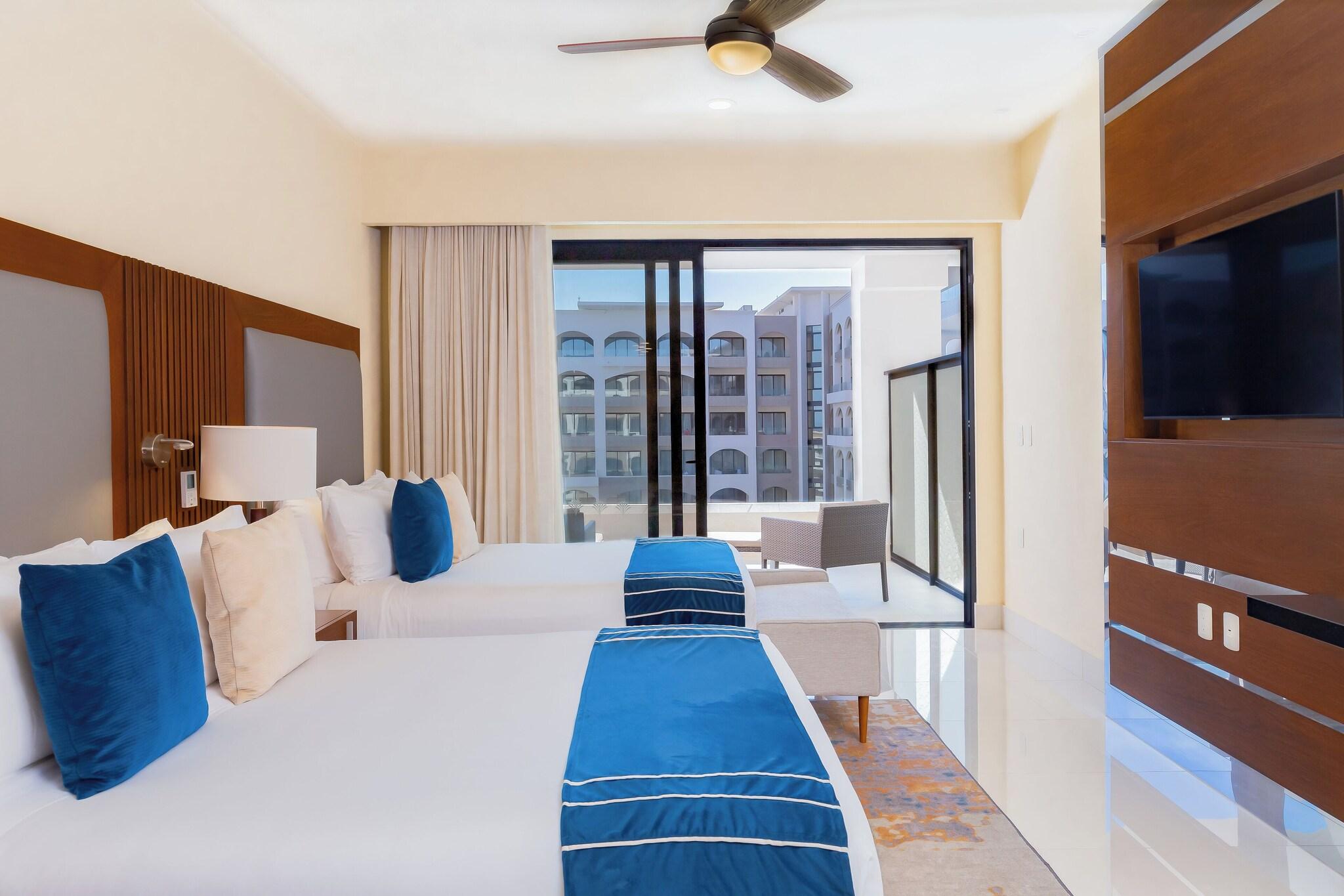 Villa Two Queen Beds Pool View