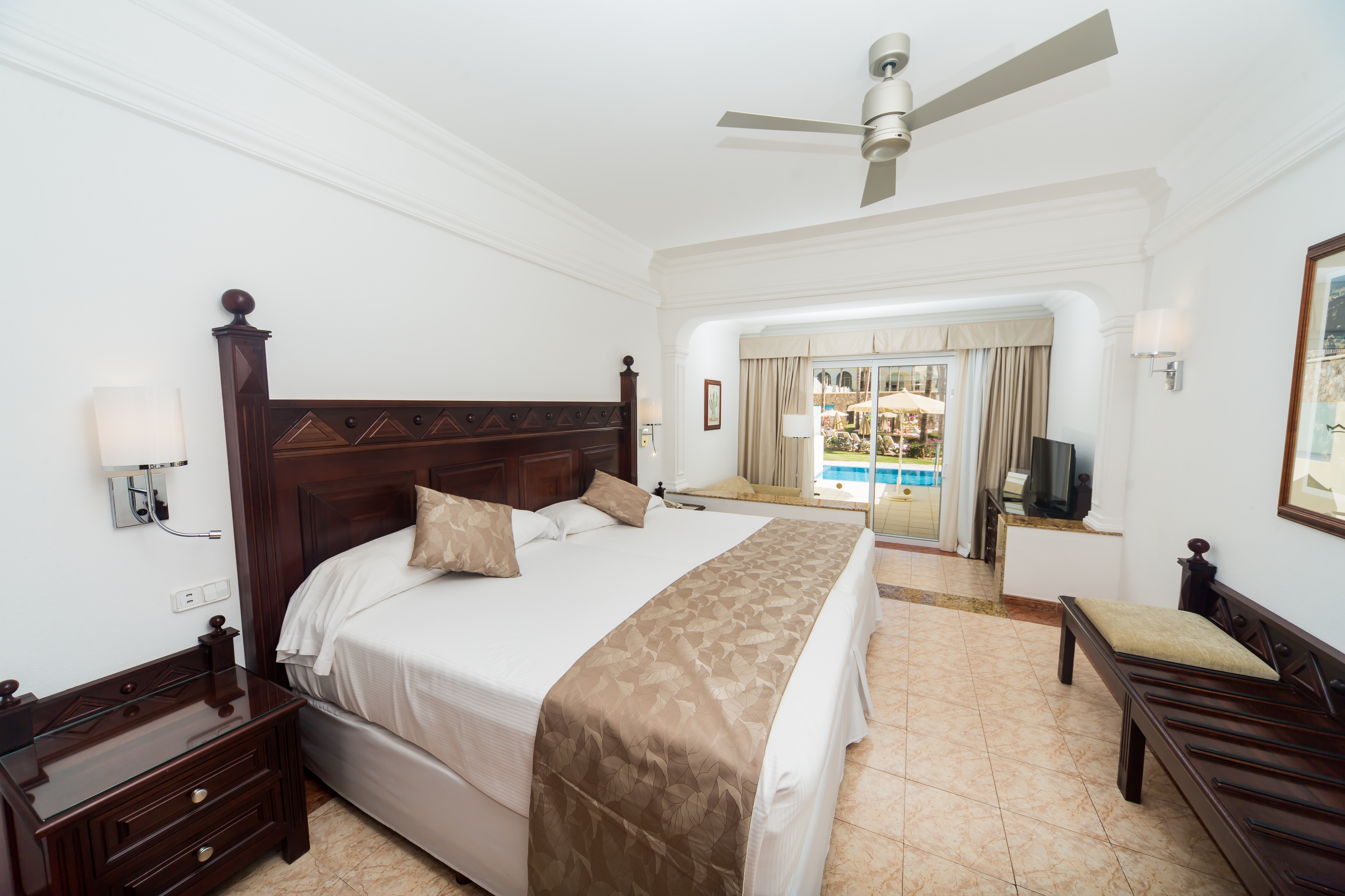 Junior Suite with Private Pool