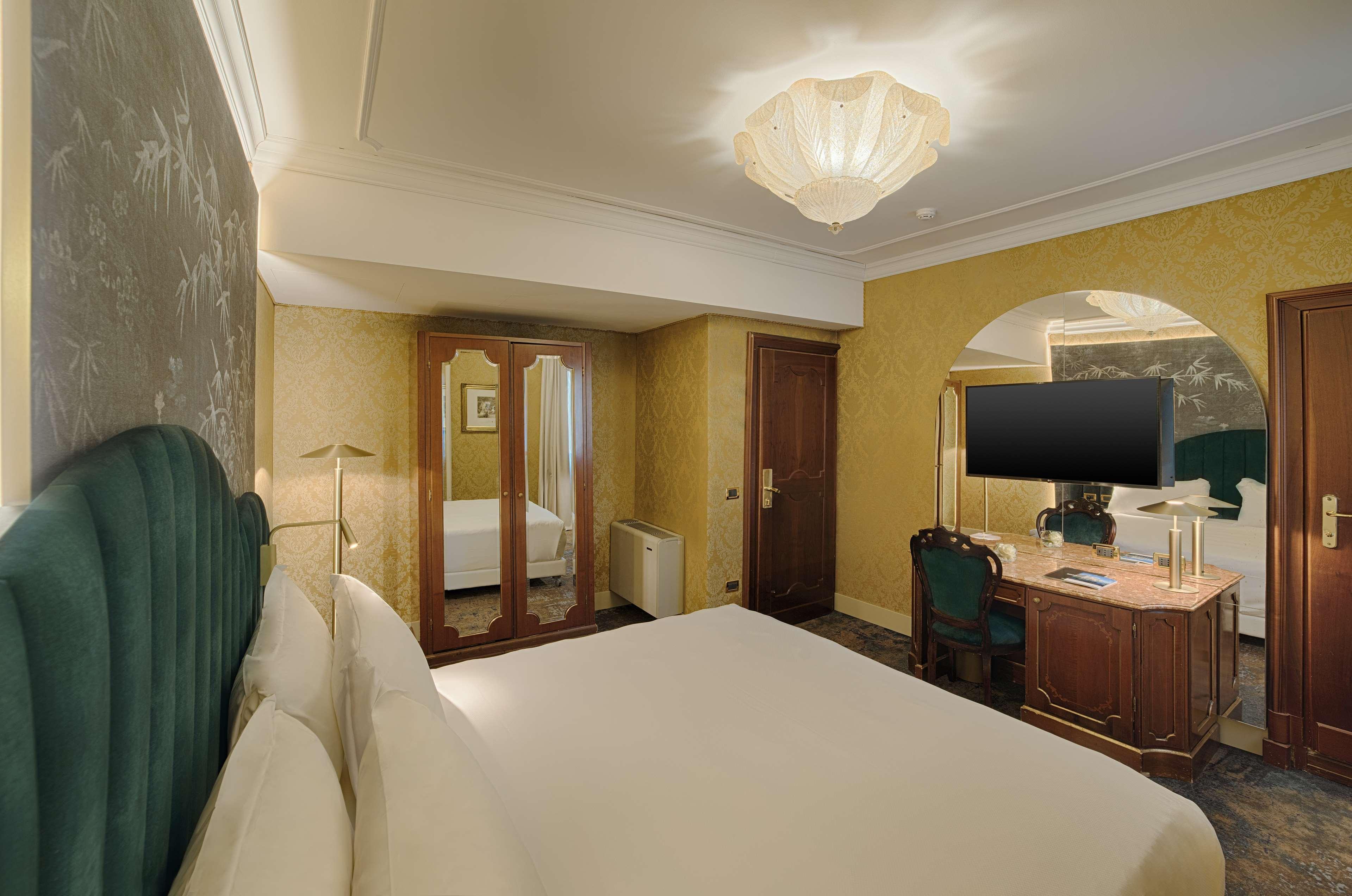 Family Room Capacity 2