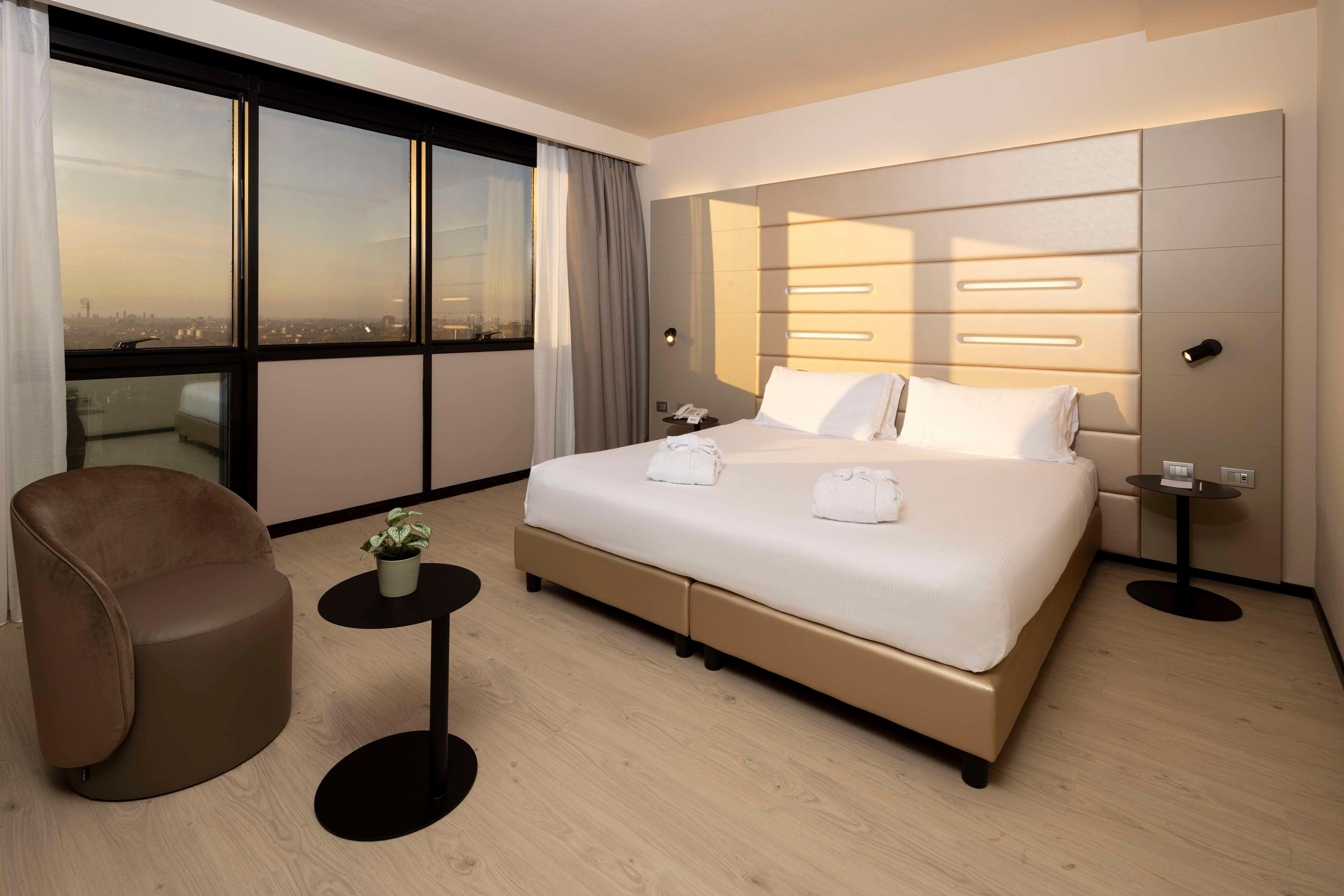 Junior Suite King Size Bed