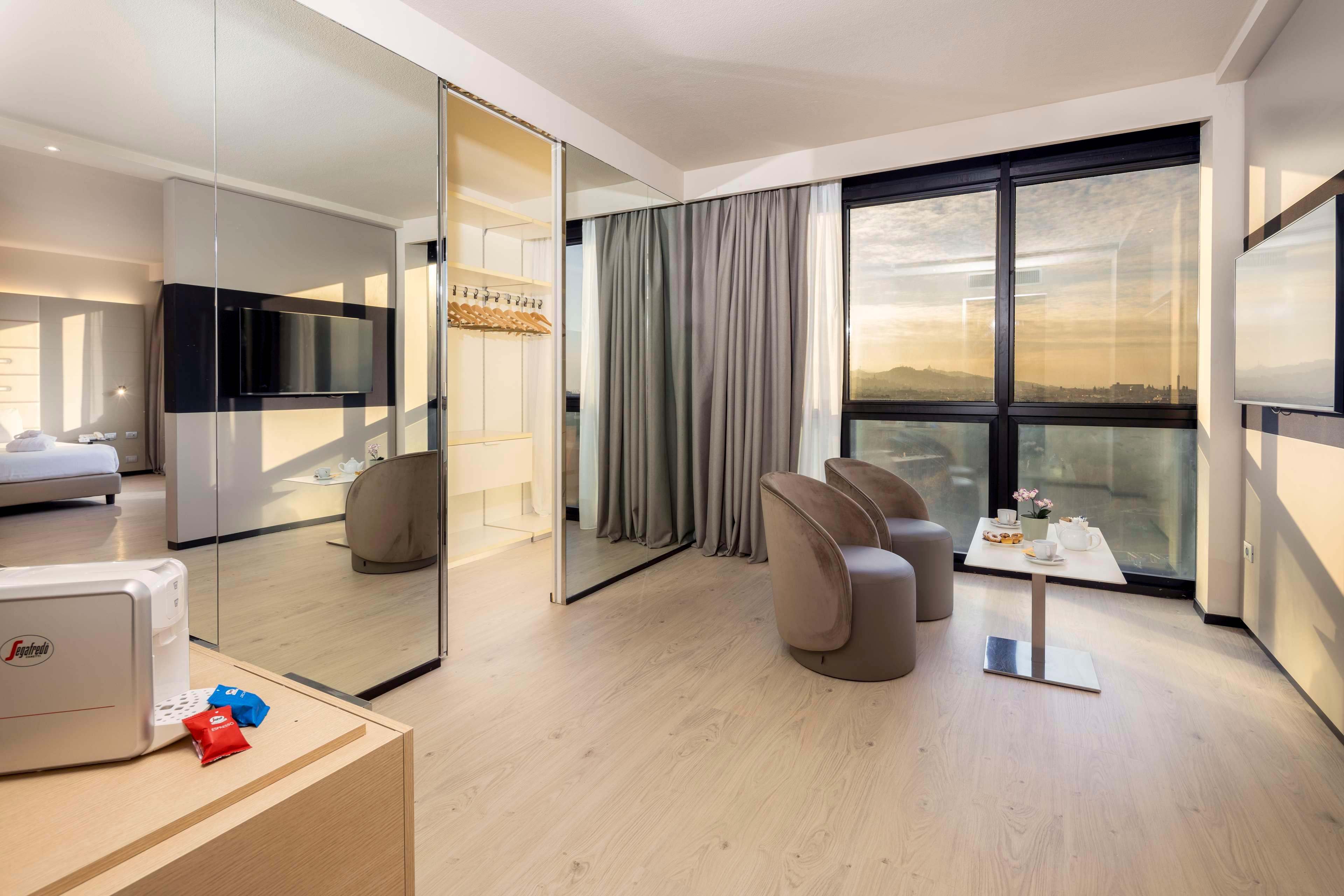 Junior Suite King Size Bed