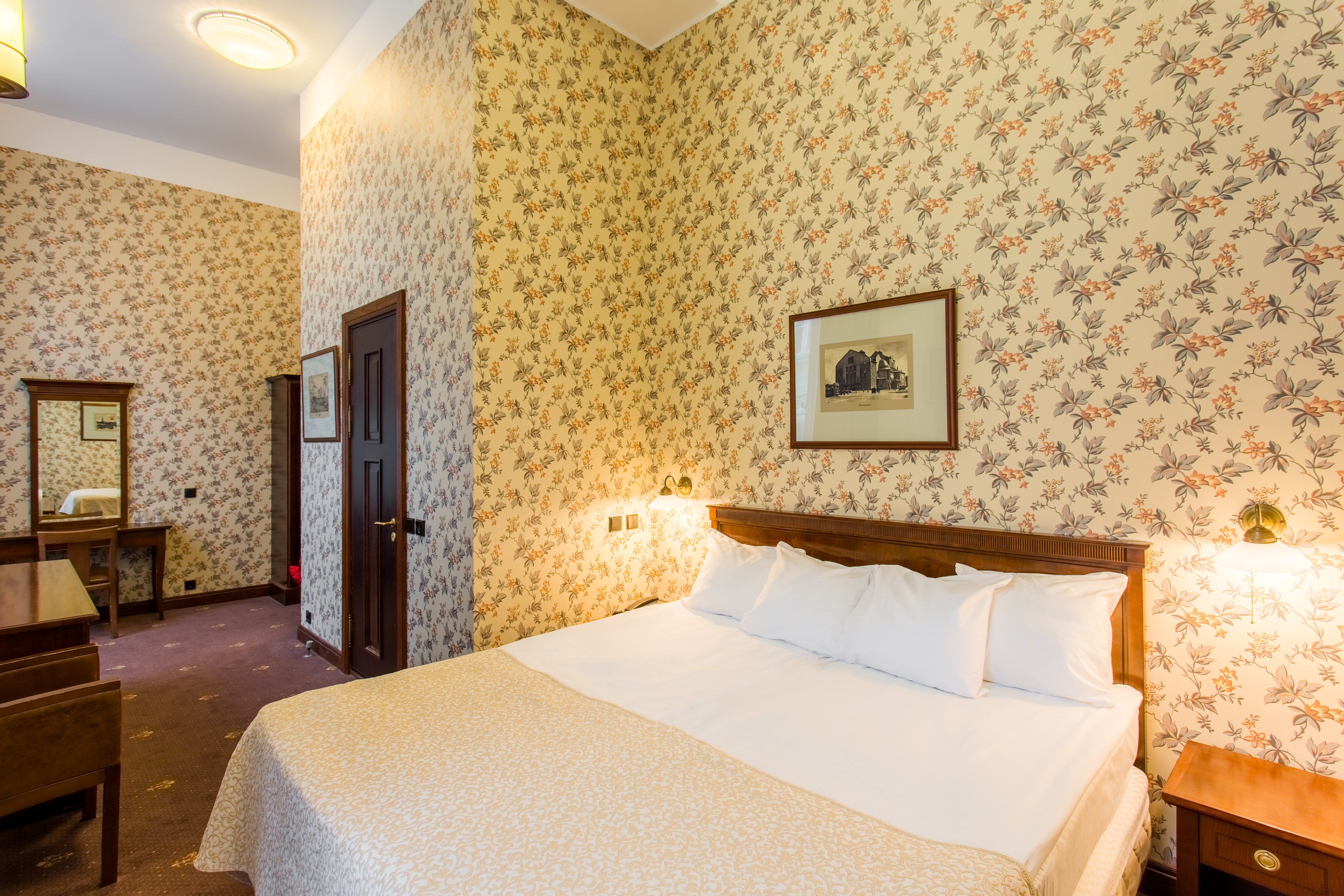 Double or Twin Standard