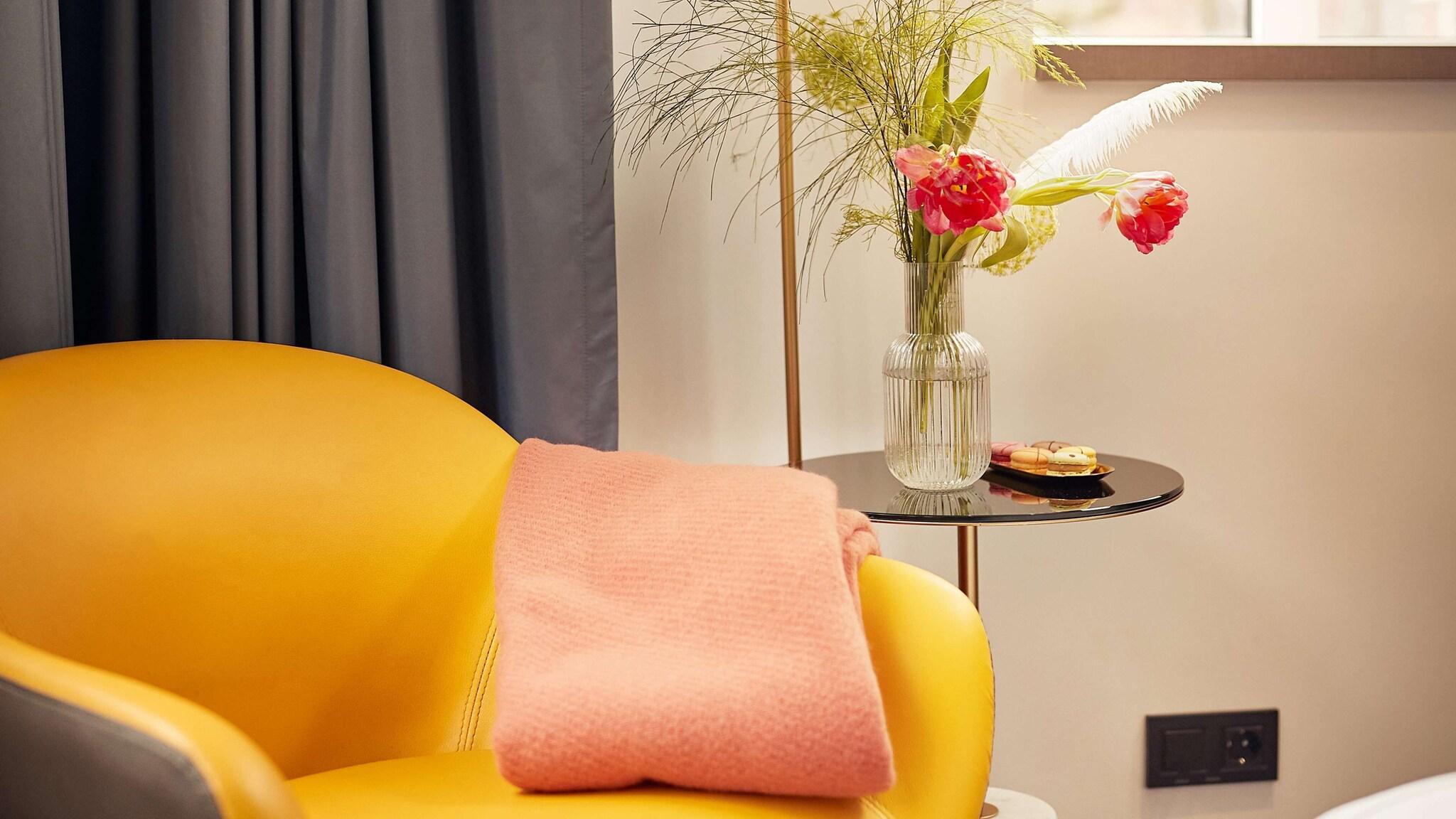 Double Deluxe Queen Bed