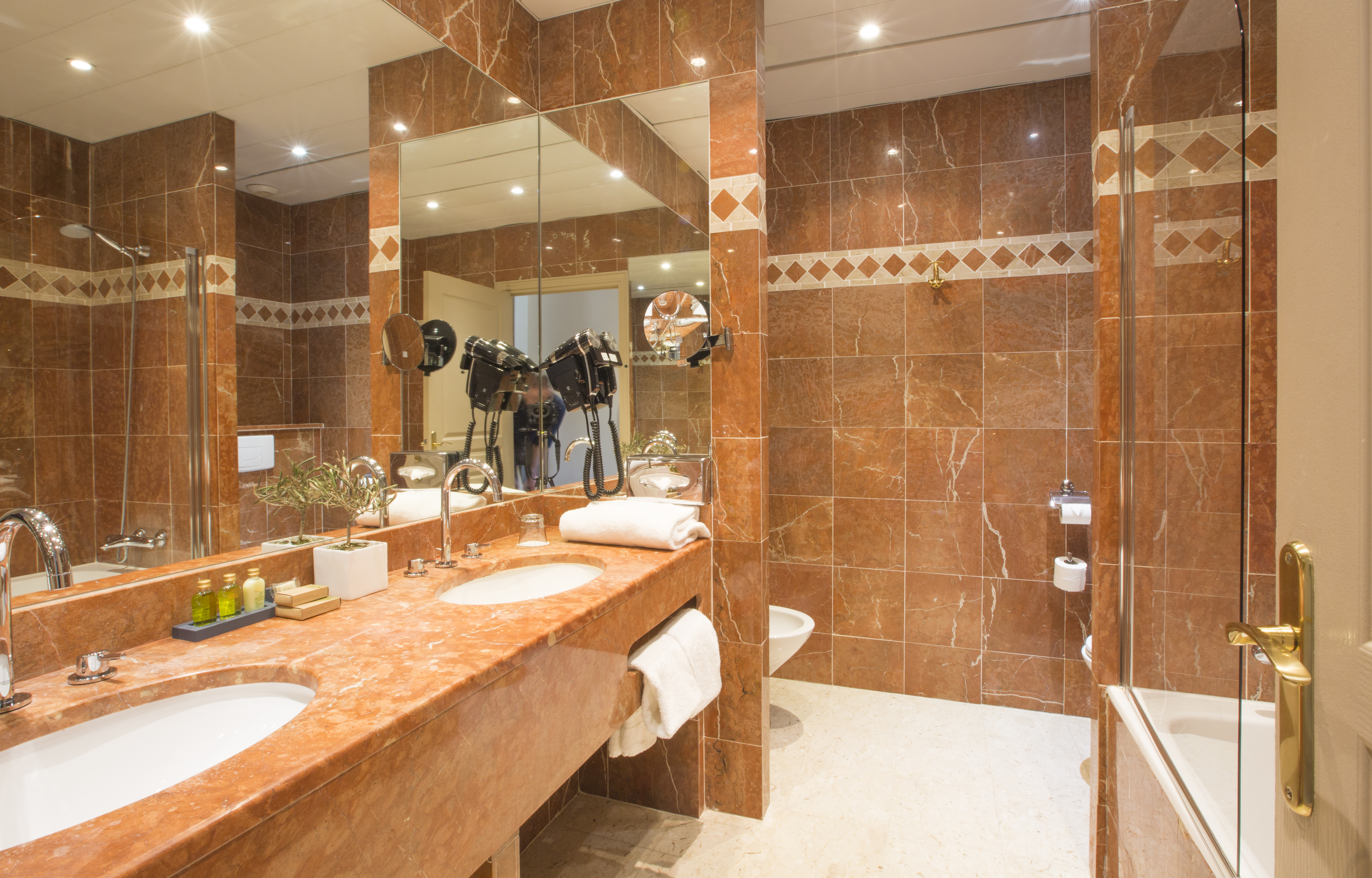 Double Single City View