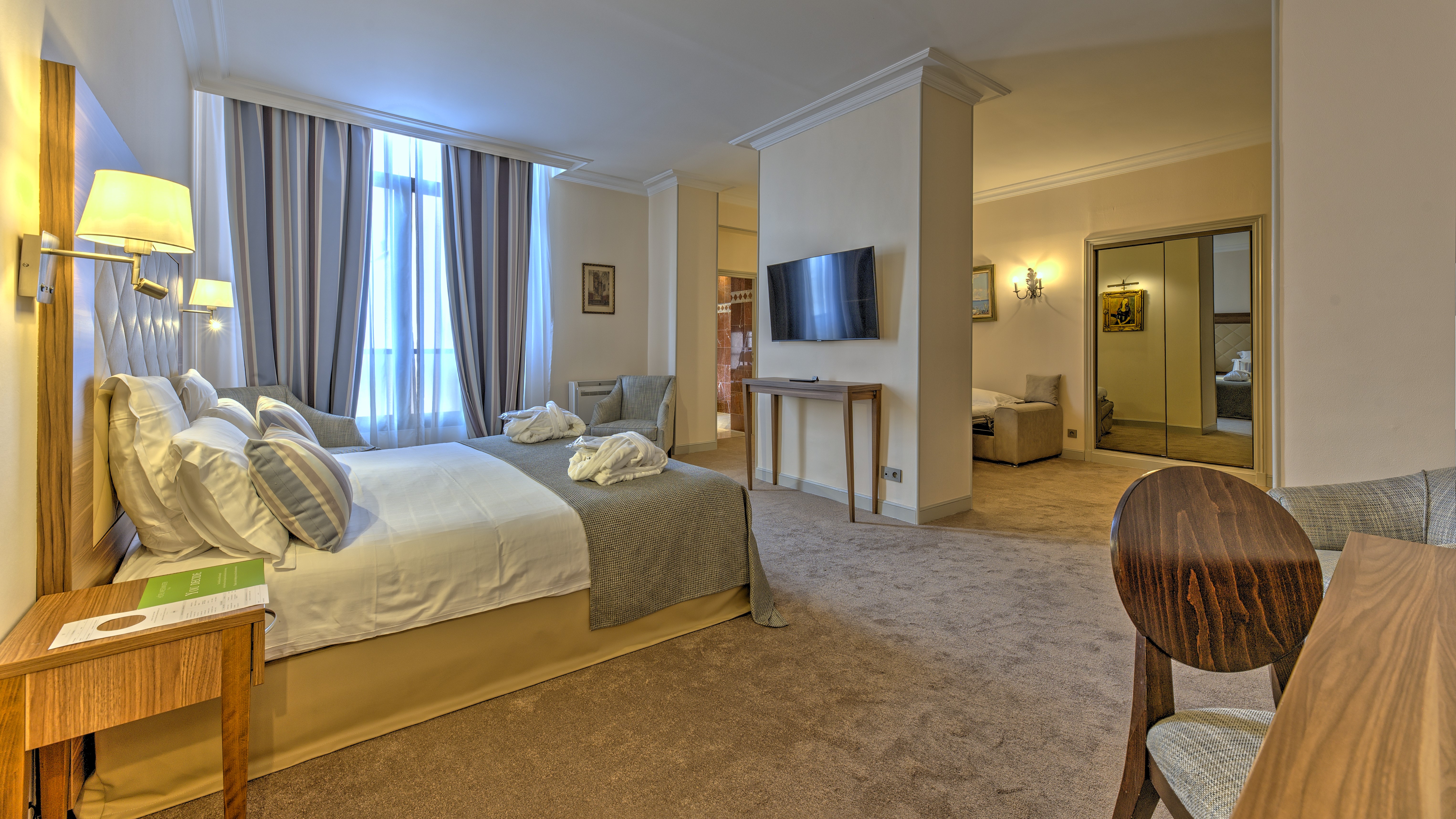 Junior Suite City View