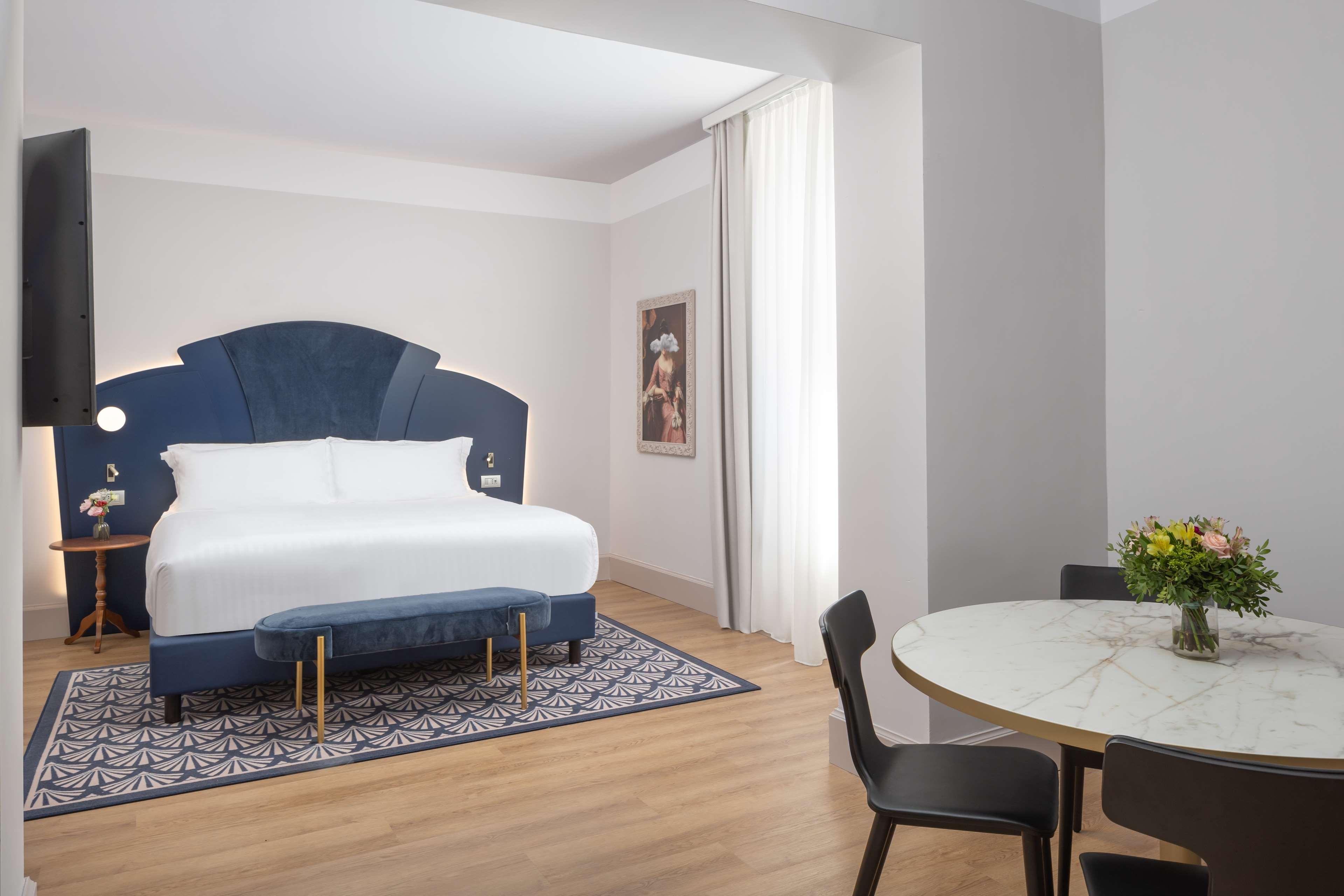 Suite King Bed One Bedroom 