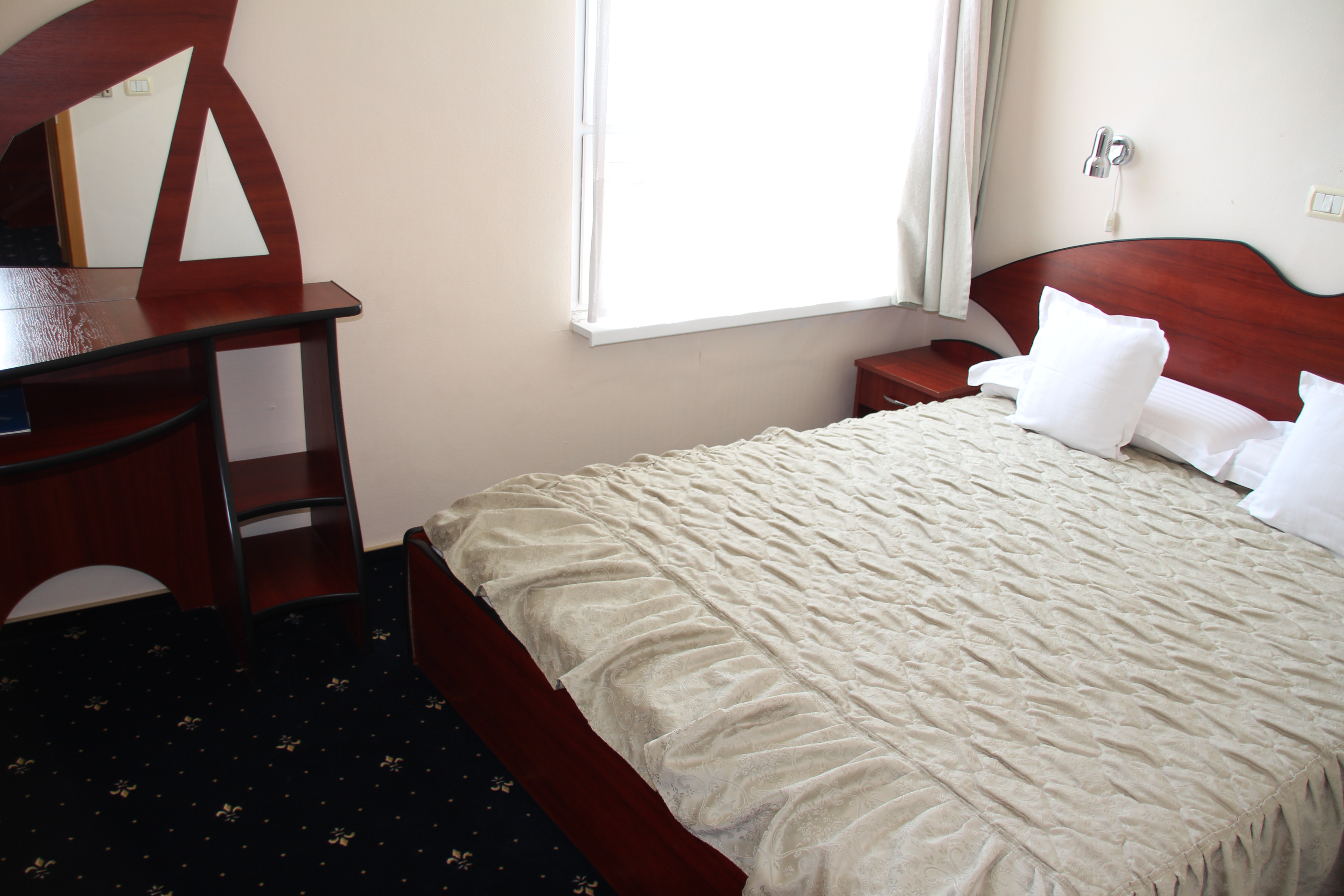 Double or Twin Standard